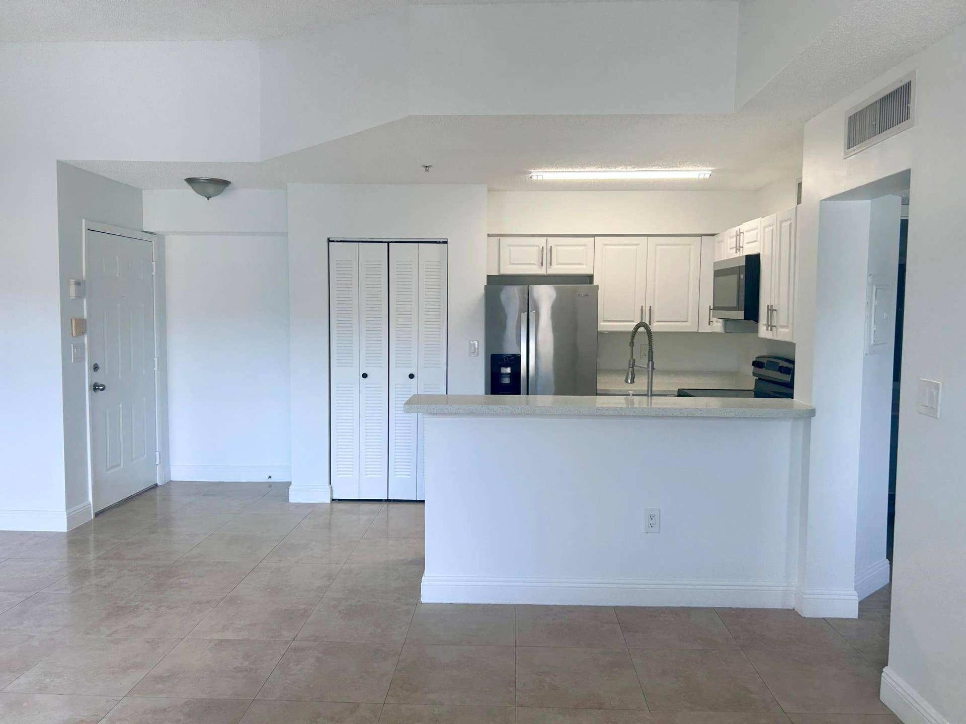 771 N PINE ISLAND Road, #308, Plantation, Plantation, FL 33324 IMG_1352