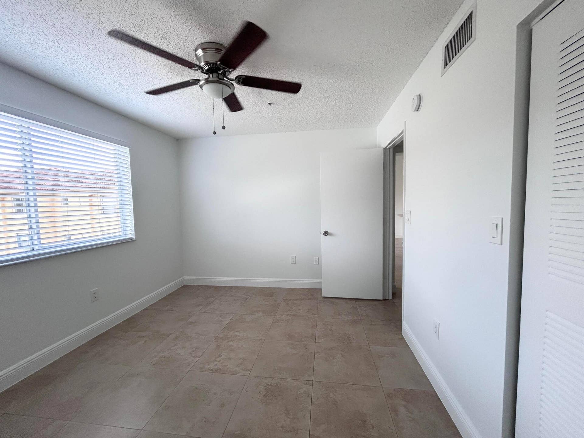 771 N PINE ISLAND Road, #308, Plantation, Plantation, FL 33324 IMG_1359