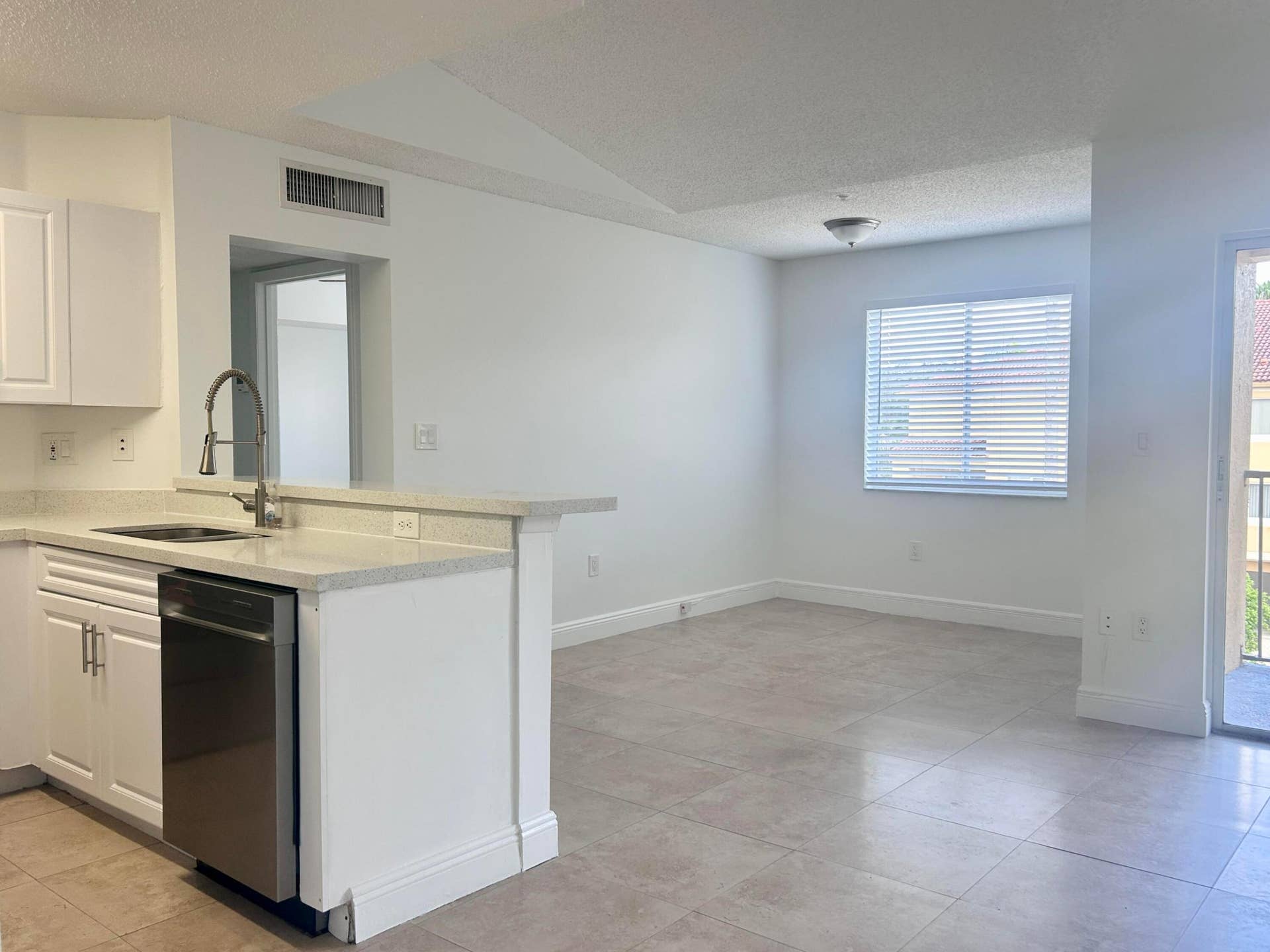771 N PINE ISLAND Road, #308, Plantation, Plantation, FL 33324 IMG_1353