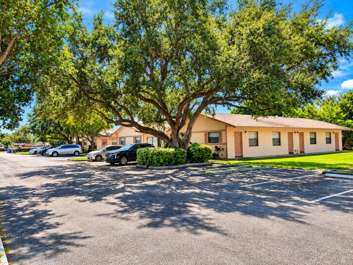 5619 Mckinley, #A-H, Hollywood, FL 33021 Sunny Suburban Apartment Parking Lot
