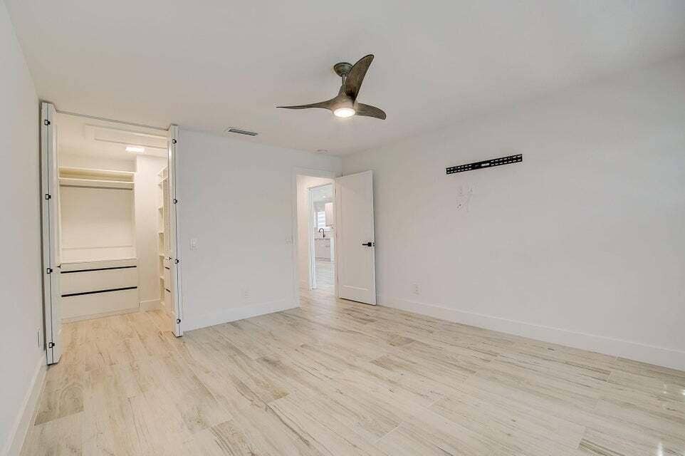 2802 Livingston Lane, West Palm Beach, FL 33411 PRIMARY BEDROOM