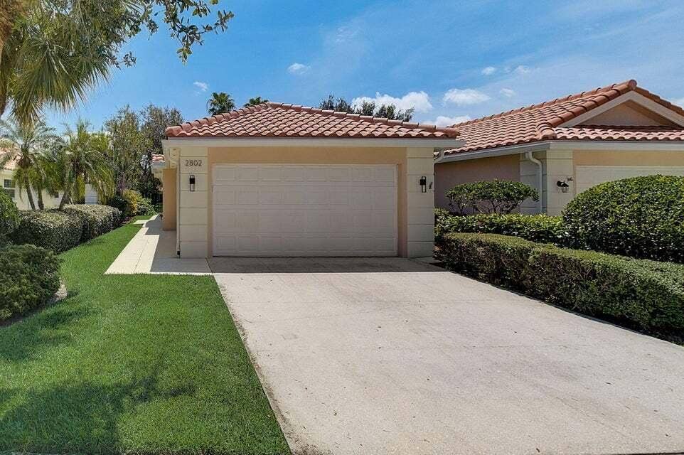2802 Livingston Lane, West Palm Beach, FL 33411 FRONT OF HOUSE