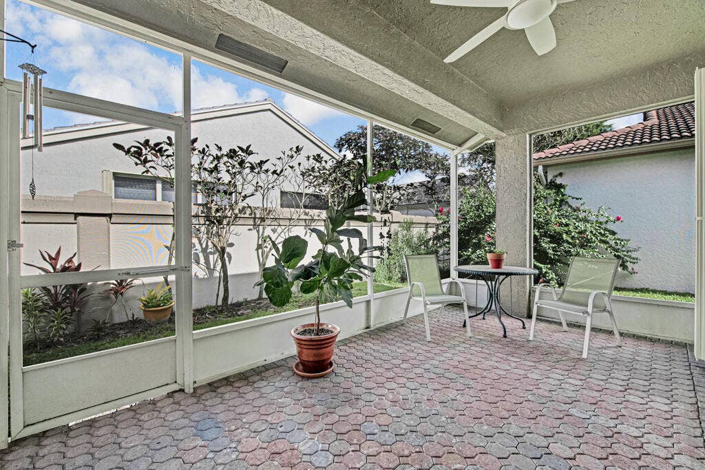 8067 BELLAFIORE Way, Boynton Beach, FL 33472 11