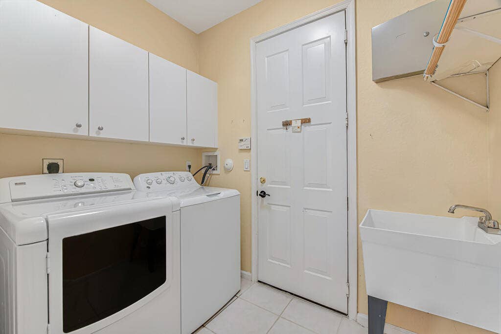 8067 BELLAFIORE Way, Boynton Beach, FL 33472 26