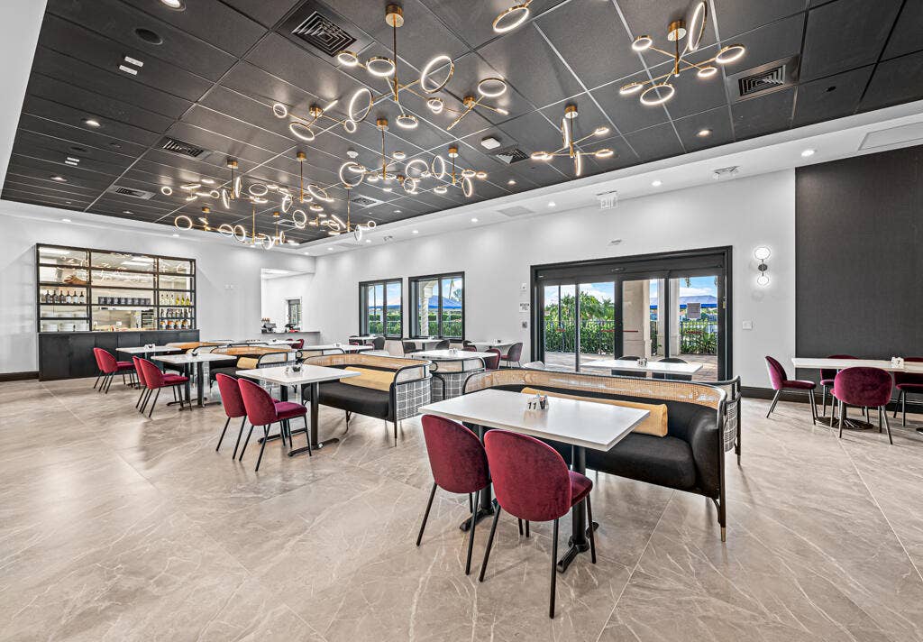 8067 BELLAFIORE Way, Boynton Beach, FL 33472 13 CLUBHOUSE CAFE 3