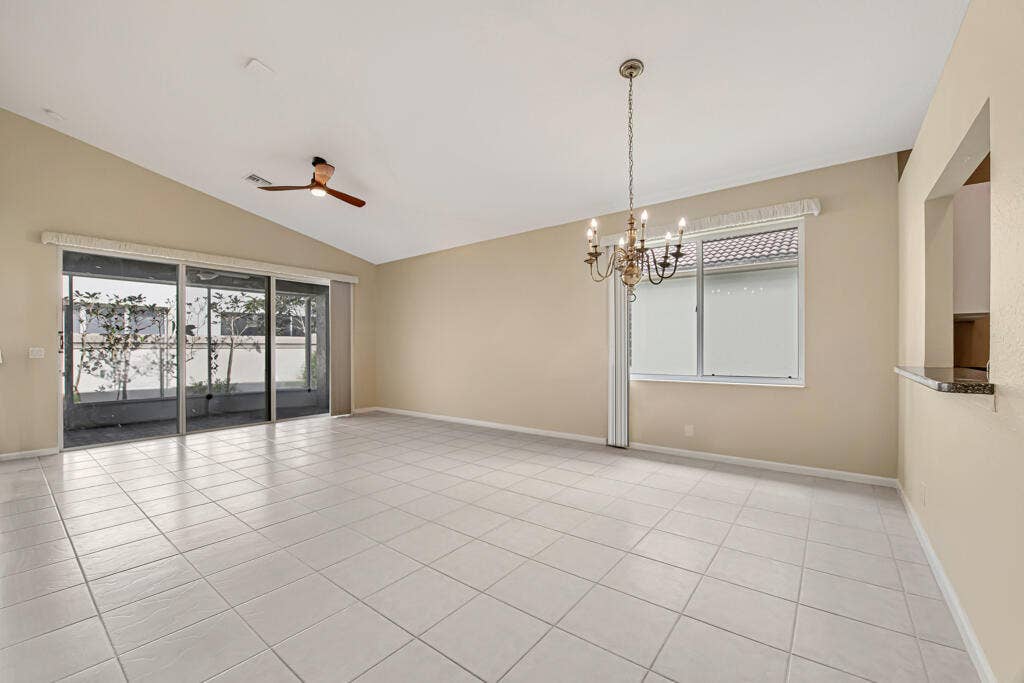 8067 BELLAFIORE Way, Boynton Beach, FL 33472 02 (6)