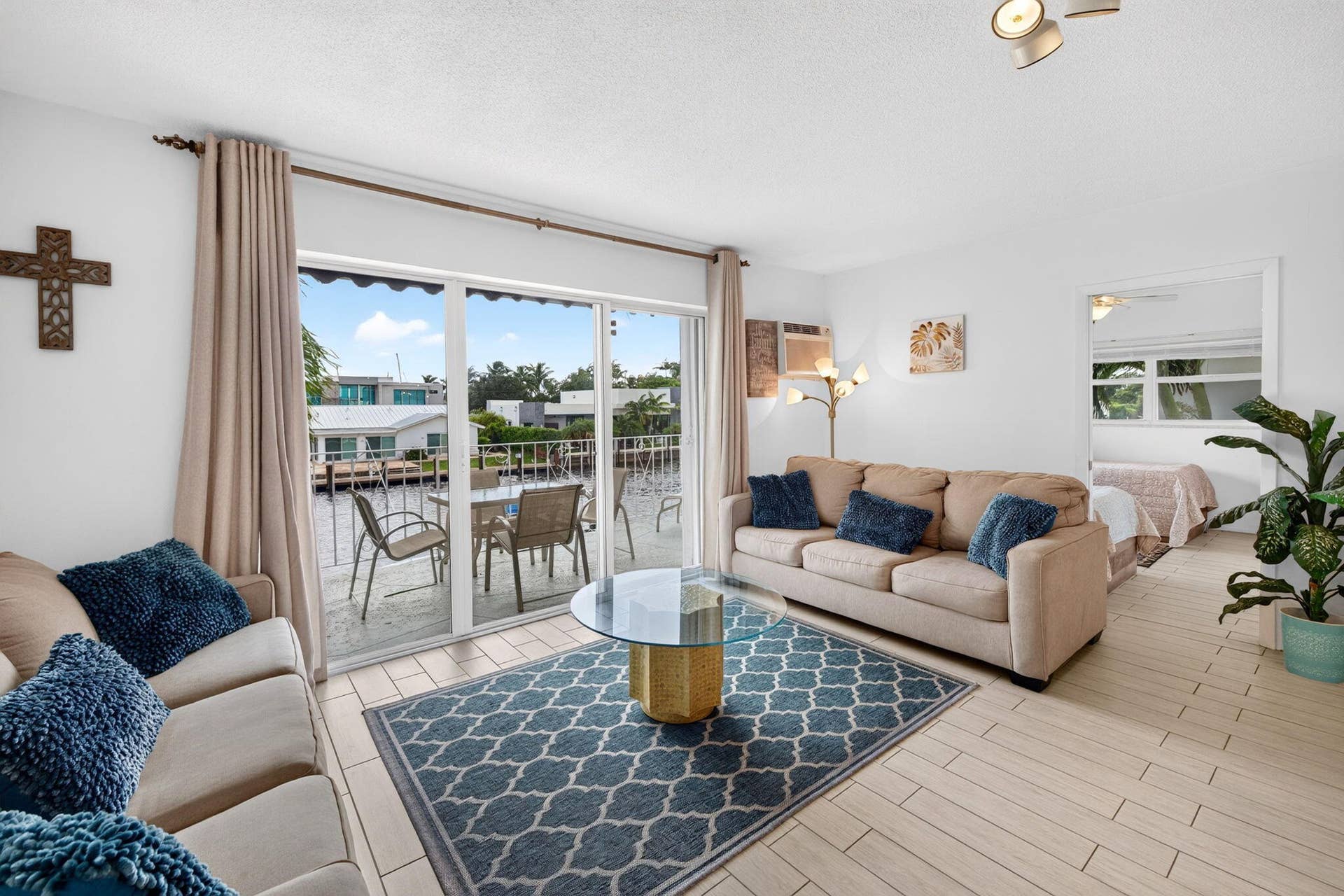 2830 NE 30TH Street, #19, Fort Lauderdale, FL 33306 3-web-or-mls-699A8509