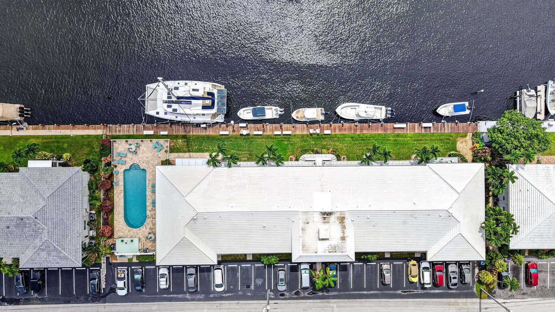2830 NE 30TH Street, #19, Fort Lauderdale, FL 33306 54-web-or-mls-DJI_20261002130622_0071_D