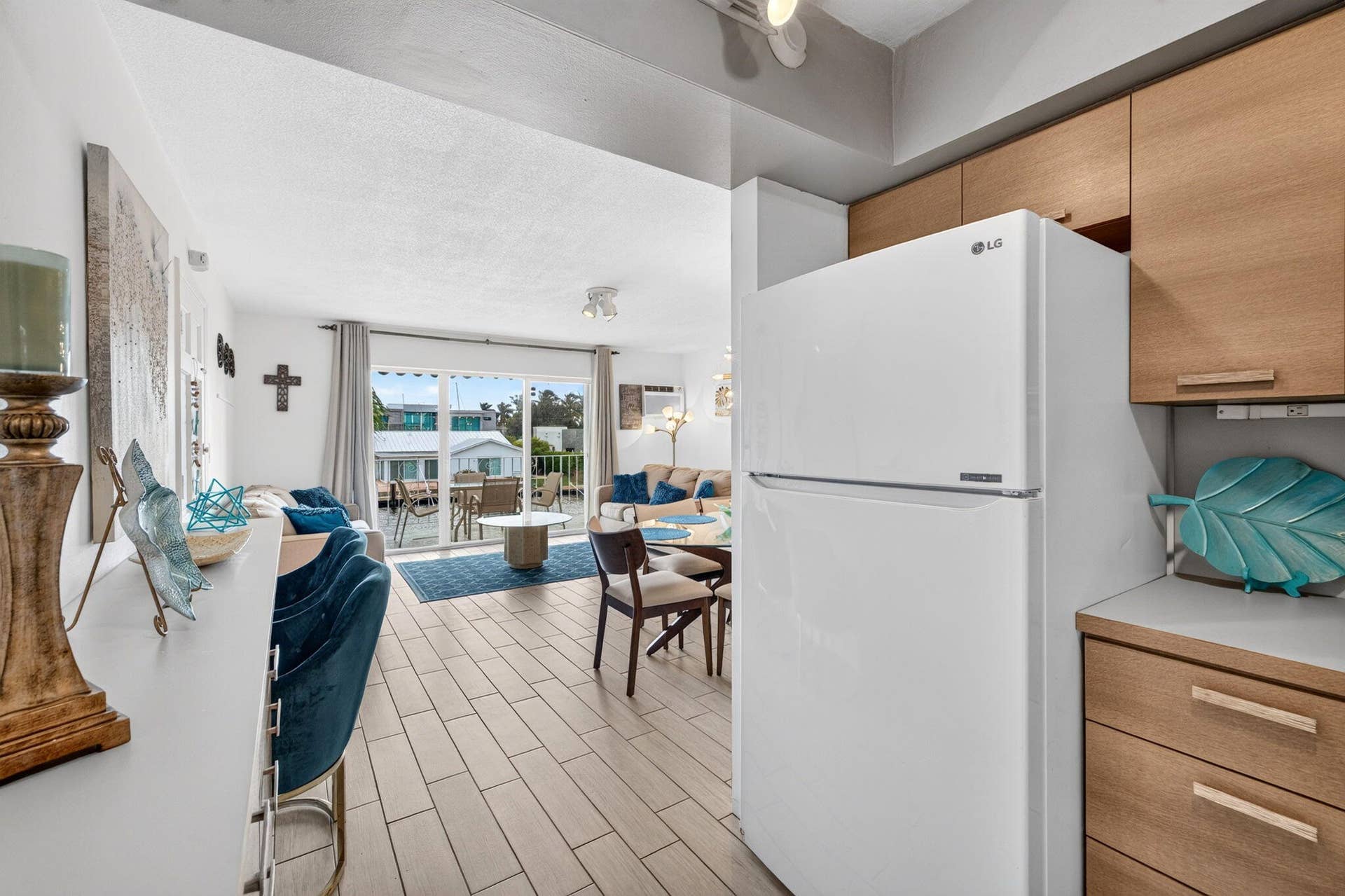 2830 NE 30TH Street, #19, Fort Lauderdale, FL 33306 13-web-or-mls-699A8596