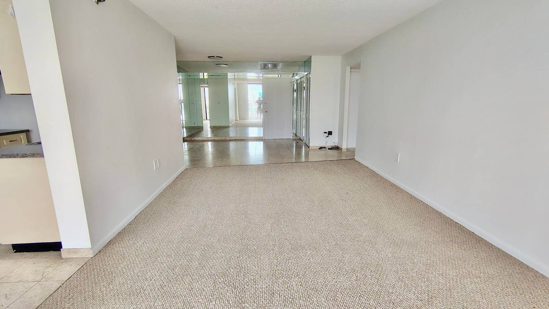 210 174TH Street, #808, Sunny Isles Beach, FL 33160 480c522e-771b-4adf-9d9c-2171ea3e0a93