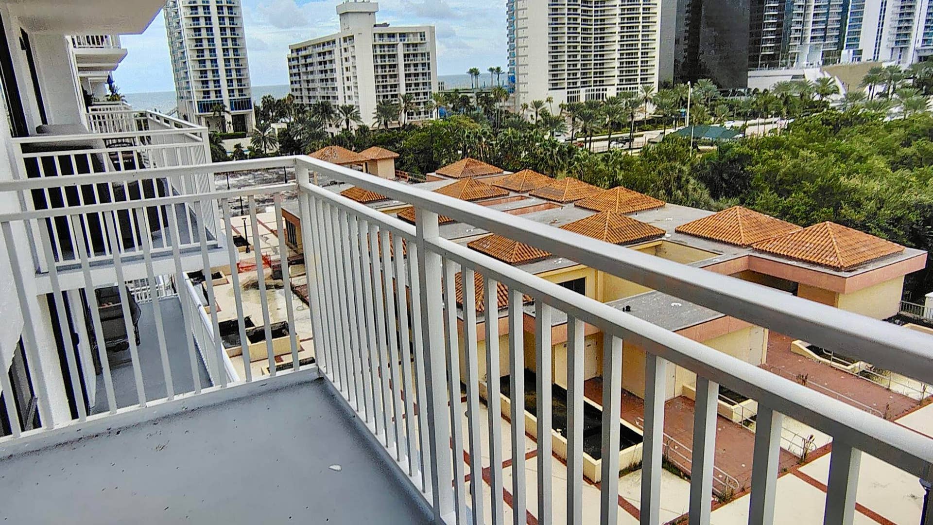 210 174TH Street, #808, Sunny Isles Beach, FL 33160 2ccafc87-fe34-458c-9f9c-dd3e1b6bf789