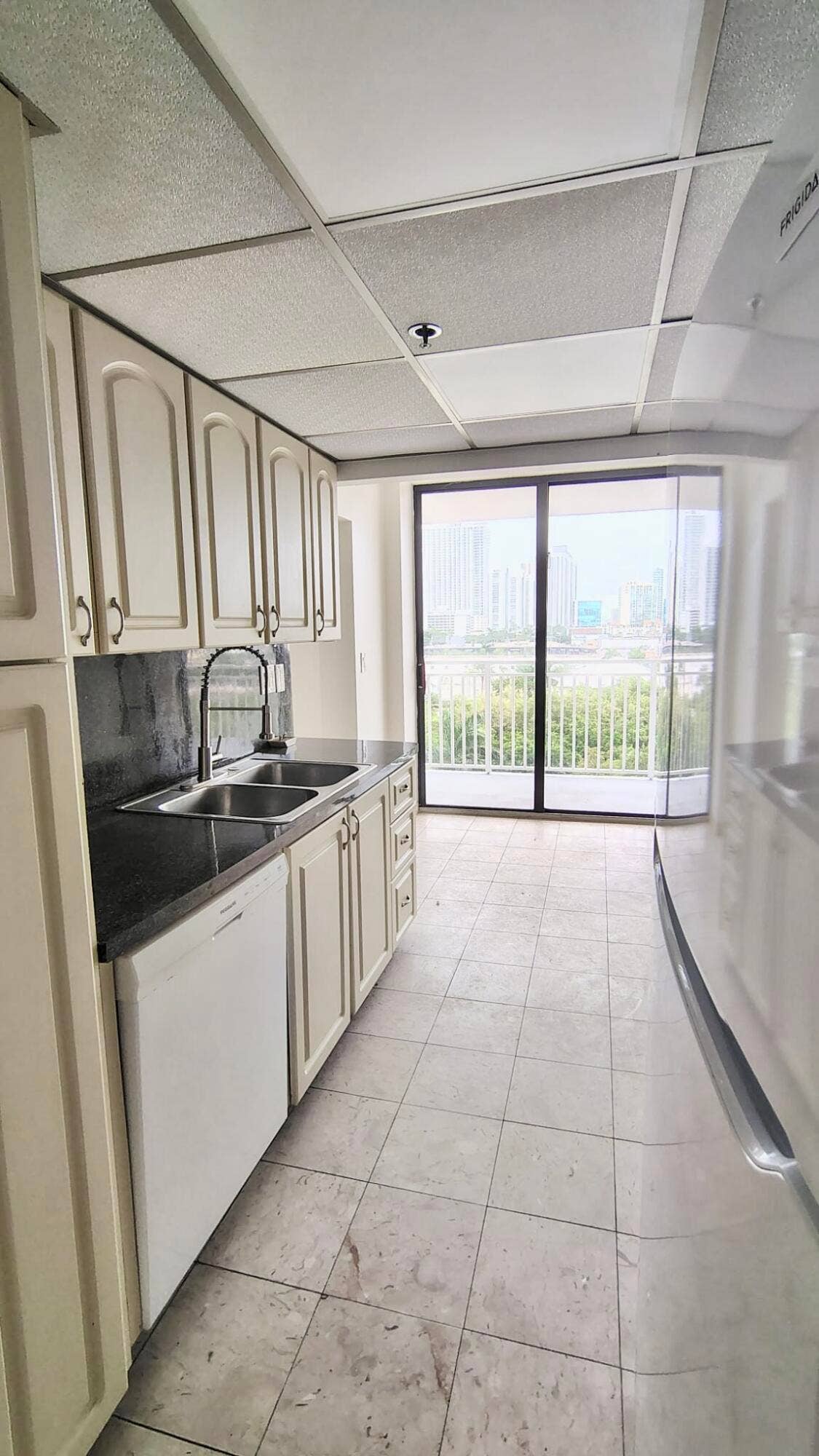210 174TH Street, #808, Sunny Isles Beach, FL 33160 3ee49267-6864-4586-846b-7e8026a1cc09