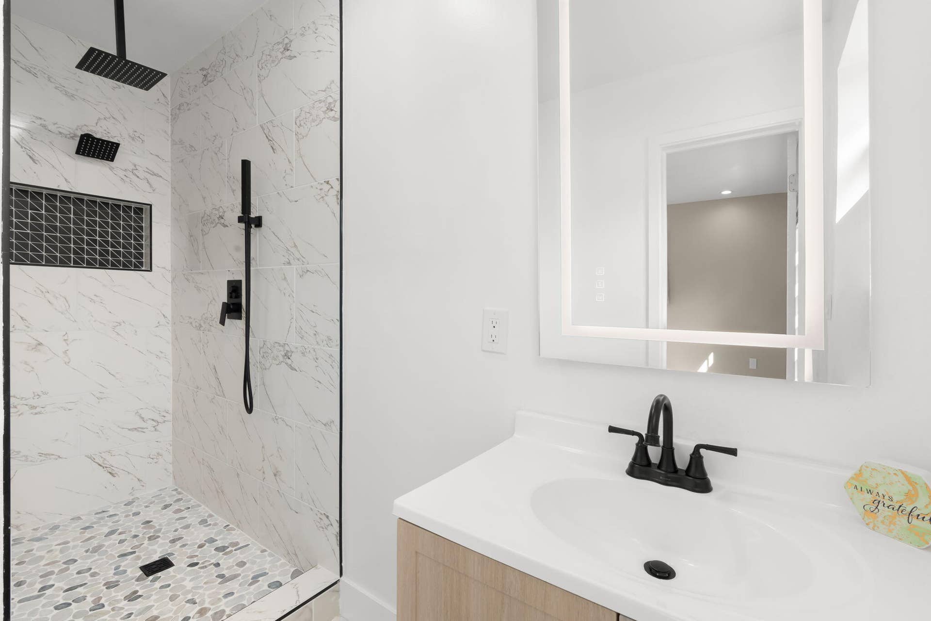 3921 NW 35th Terrace, Lauderdale Lakes, FL 33309 Master Bath