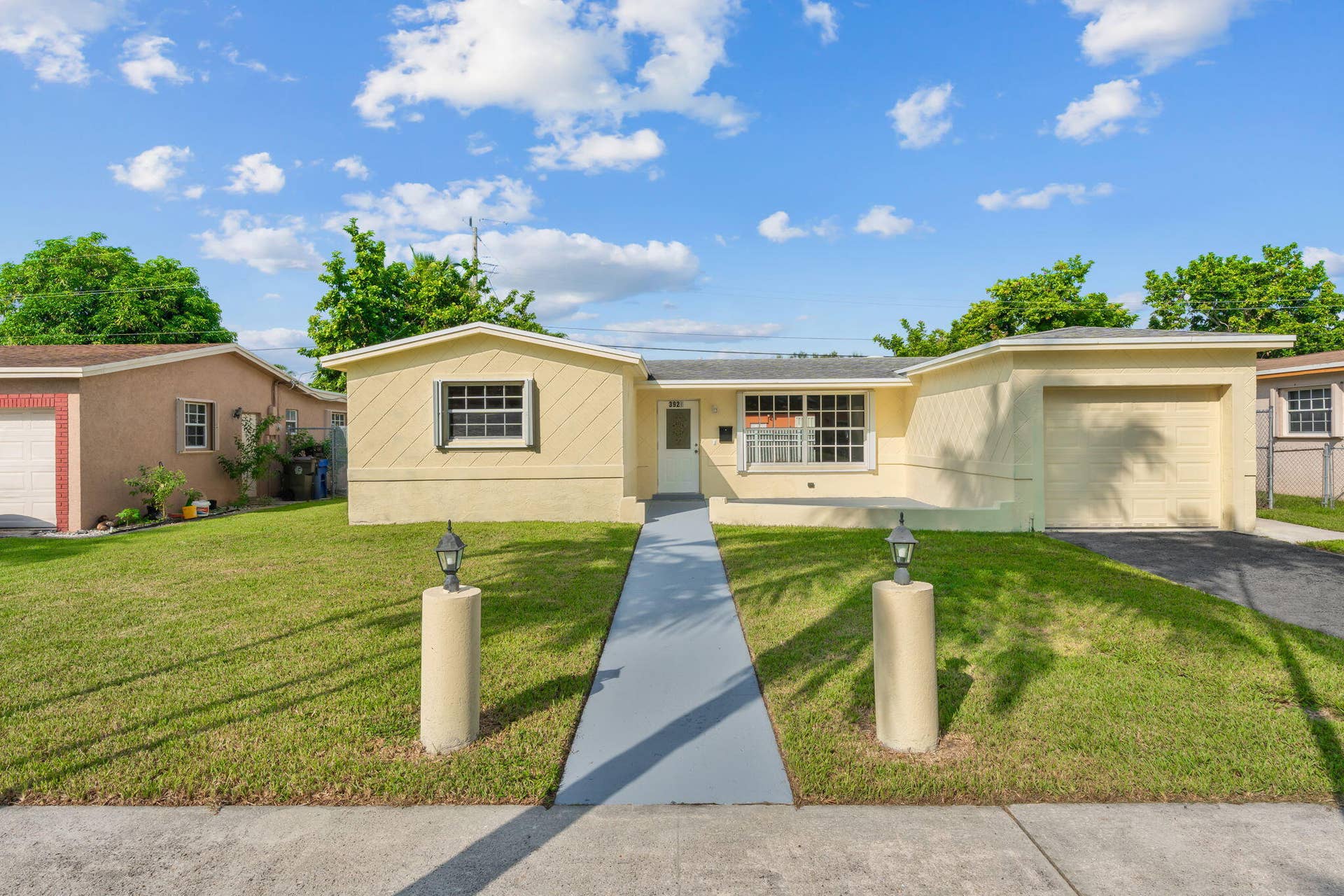 3921 NW 35th Terrace, Lauderdale Lakes, FL 33309 Front