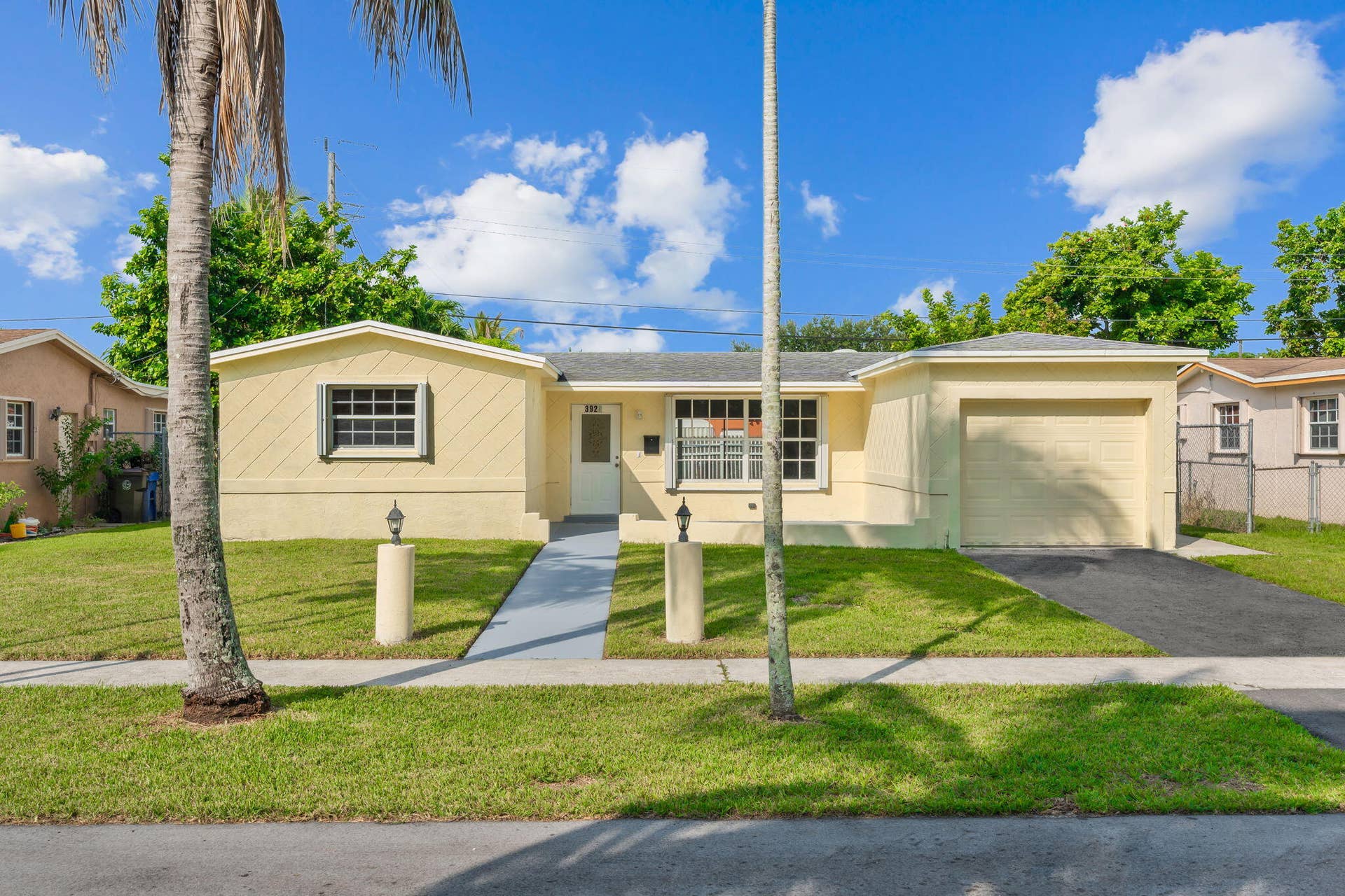 3921 NW 35th Terrace, Lauderdale Lakes, FL 33309 Front