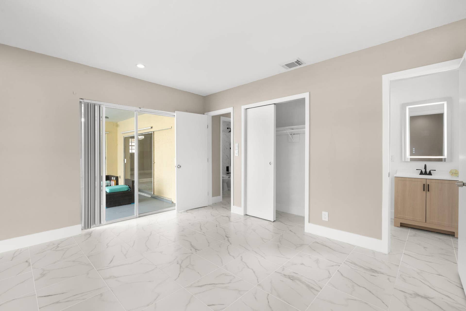 3921 NW 35th Terrace, Lauderdale Lakes, FL 33309 Master