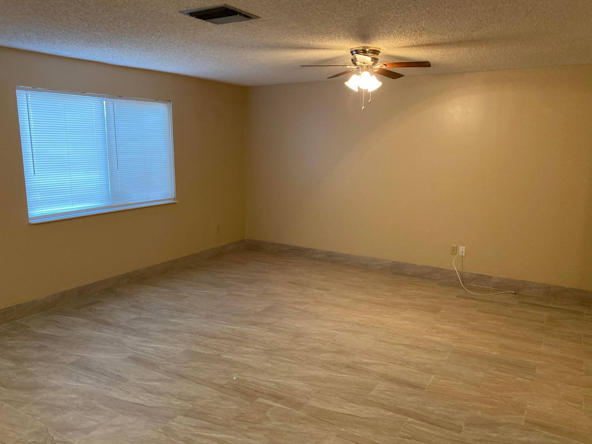5096 NW 5th Street, Delray Beach, FL 33445 Living area