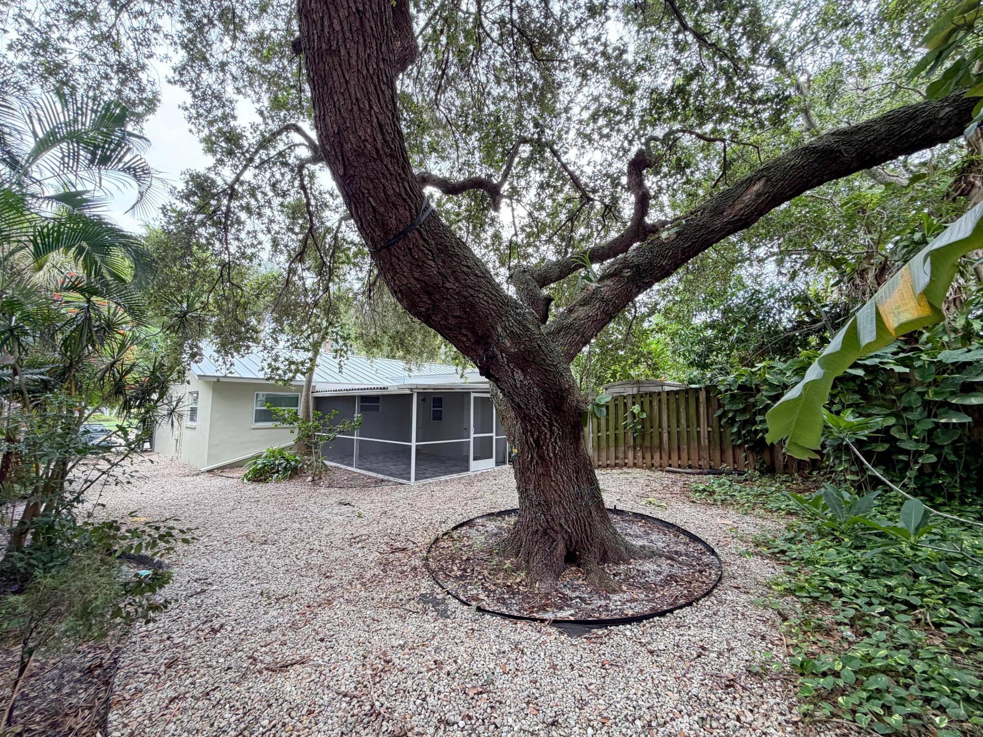 2018 S Waterway Drive, North Palm Beach, FL 33408 WhatsApp Image 2026-10-01 at 18.20.23