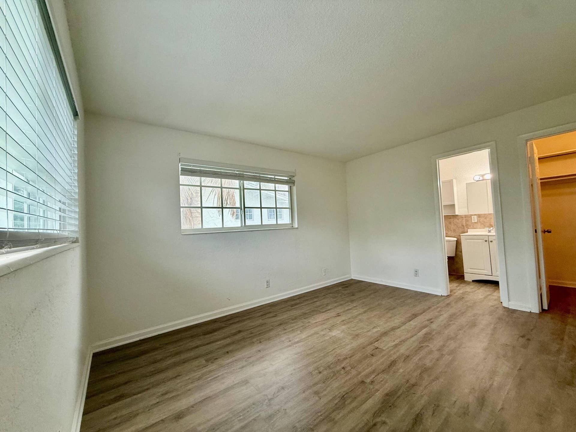 3370 NE 16th Terrace, #Unit 5, Pompano Beach, FL 33064 WhatsApp Image 2026-07-28 at 16.42.41 (7