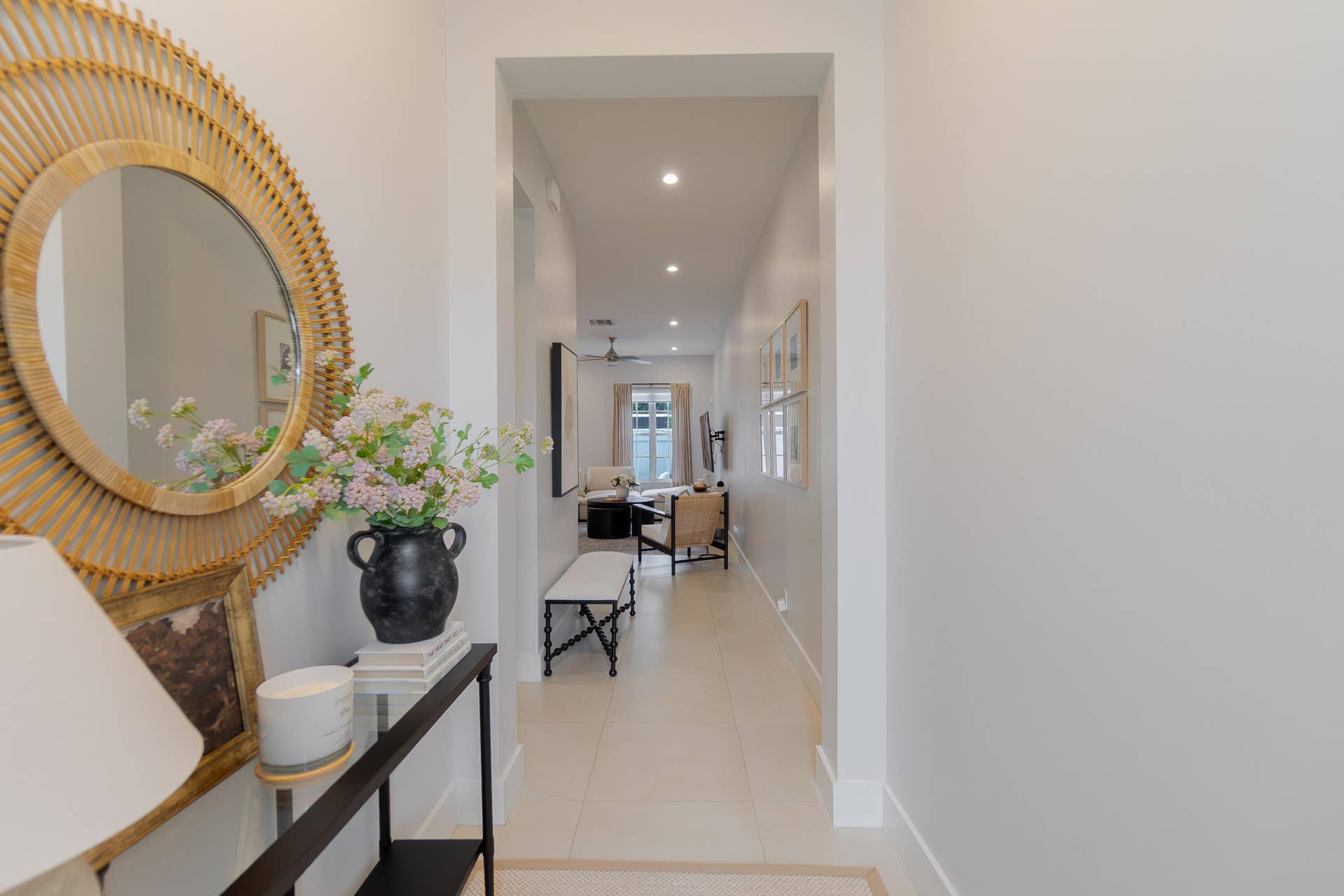 918 St George Boulevard, Delray Beach, FL 33483 Elegant entryway