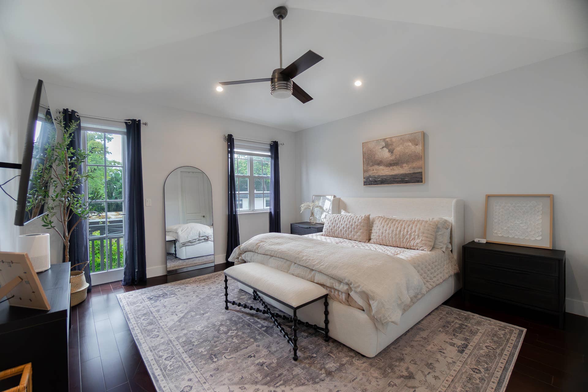 918 St George Boulevard, Delray Beach, FL 33483 Primary bedroom with Juliette balcony
