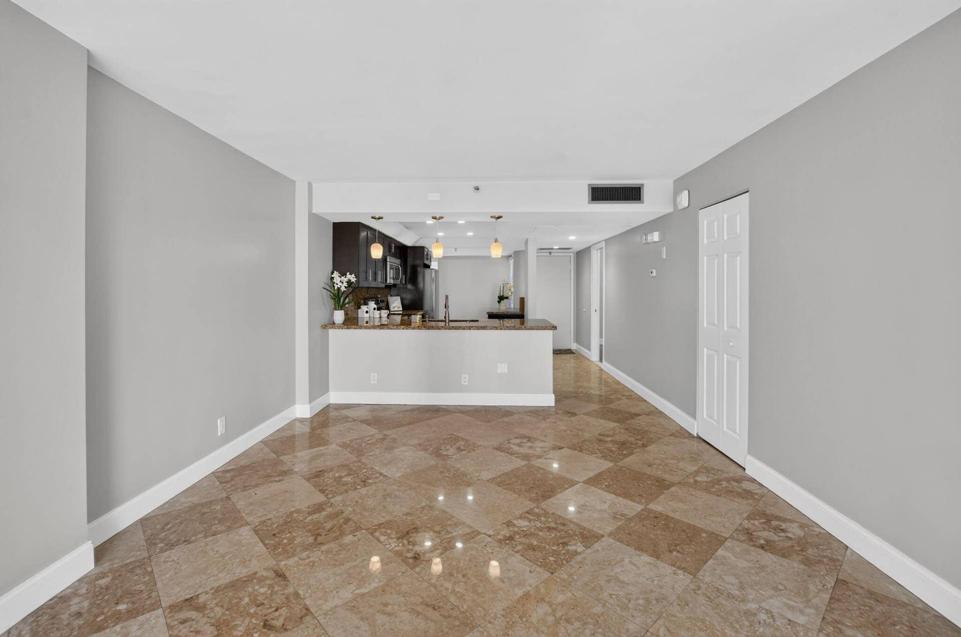 20 ROYAL PALM Way, #301, Boca Raton, FL 33432 Dining and Living Room Area