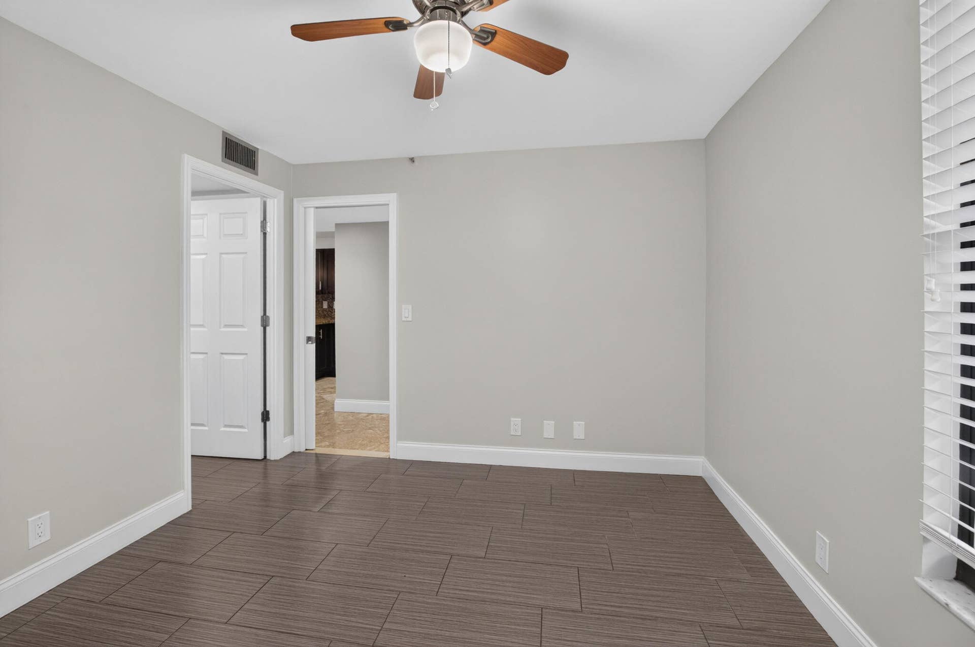 20 ROYAL PALM Way, #301, Boca Raton, FL 33432 Second Bedroom