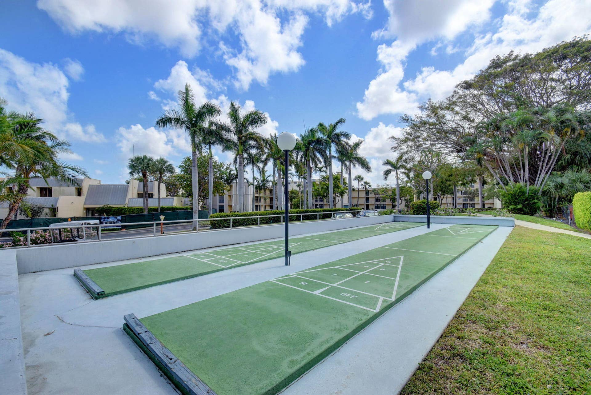 20 ROYAL PALM Way, #301, Boca Raton, FL 33432 Shuffle Board