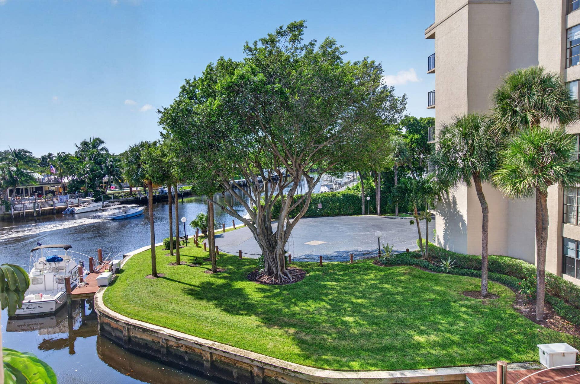 20 ROYAL PALM Way, #301, Boca Raton, FL 33432 Canal View