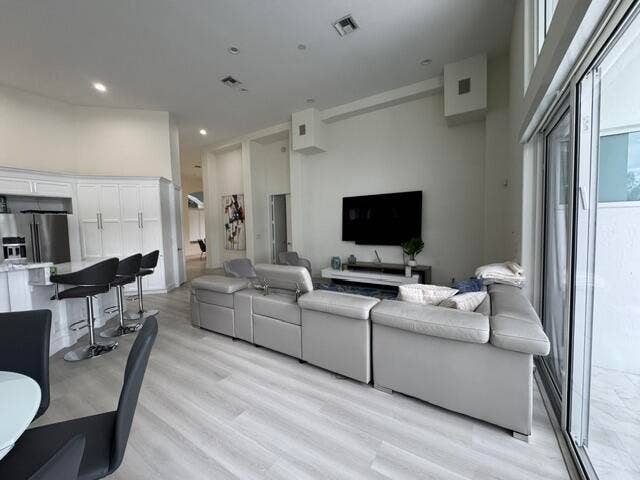7131 MALLORCA Crescent, Boca Raton, Boca Raton, FL 33433 Living room