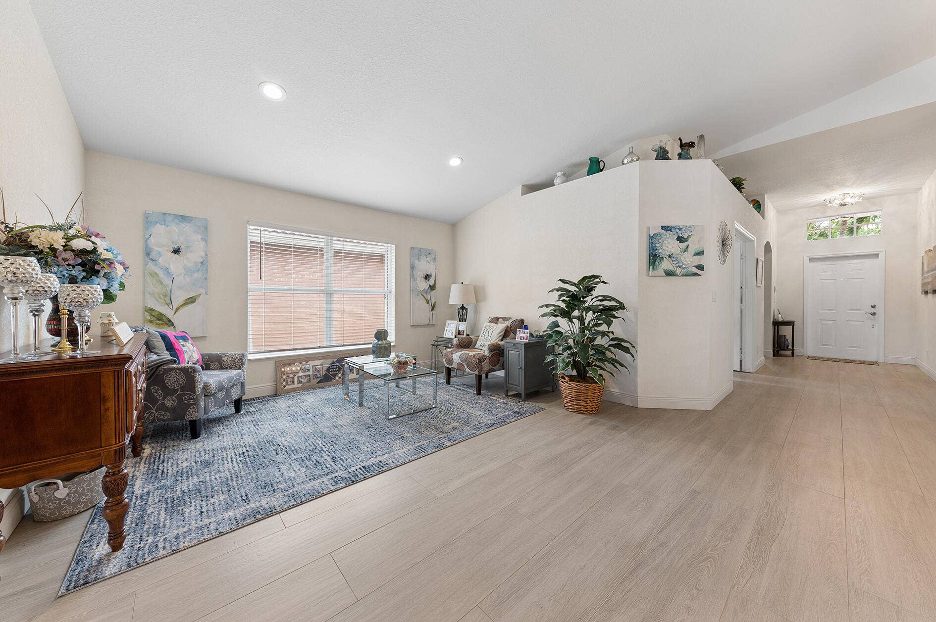 12142 Roma Road, Boynton Beach, FL 33437 PORCELAIN TILE