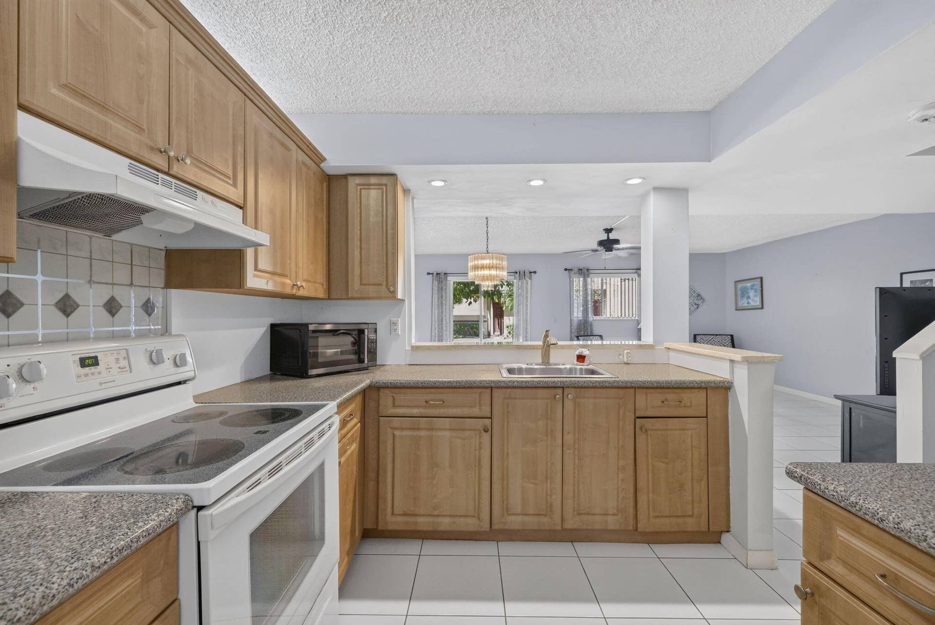 3866 NW 21ST Court, Coconut Creek, FL 33066 10-web-or-mls-8I8A9815