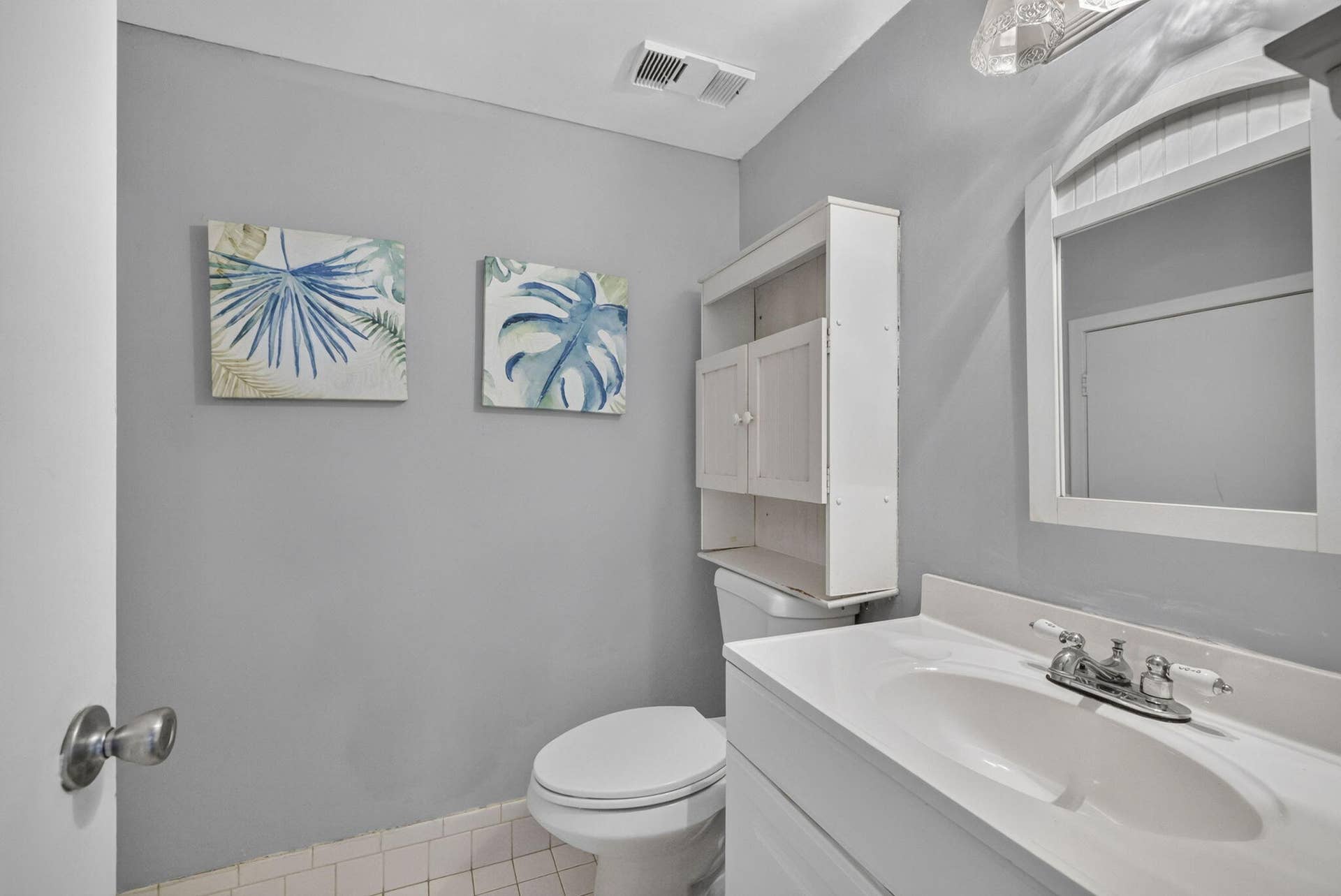 3866 NW 21ST Court, Coconut Creek, FL 33066 1st floor half bathroom