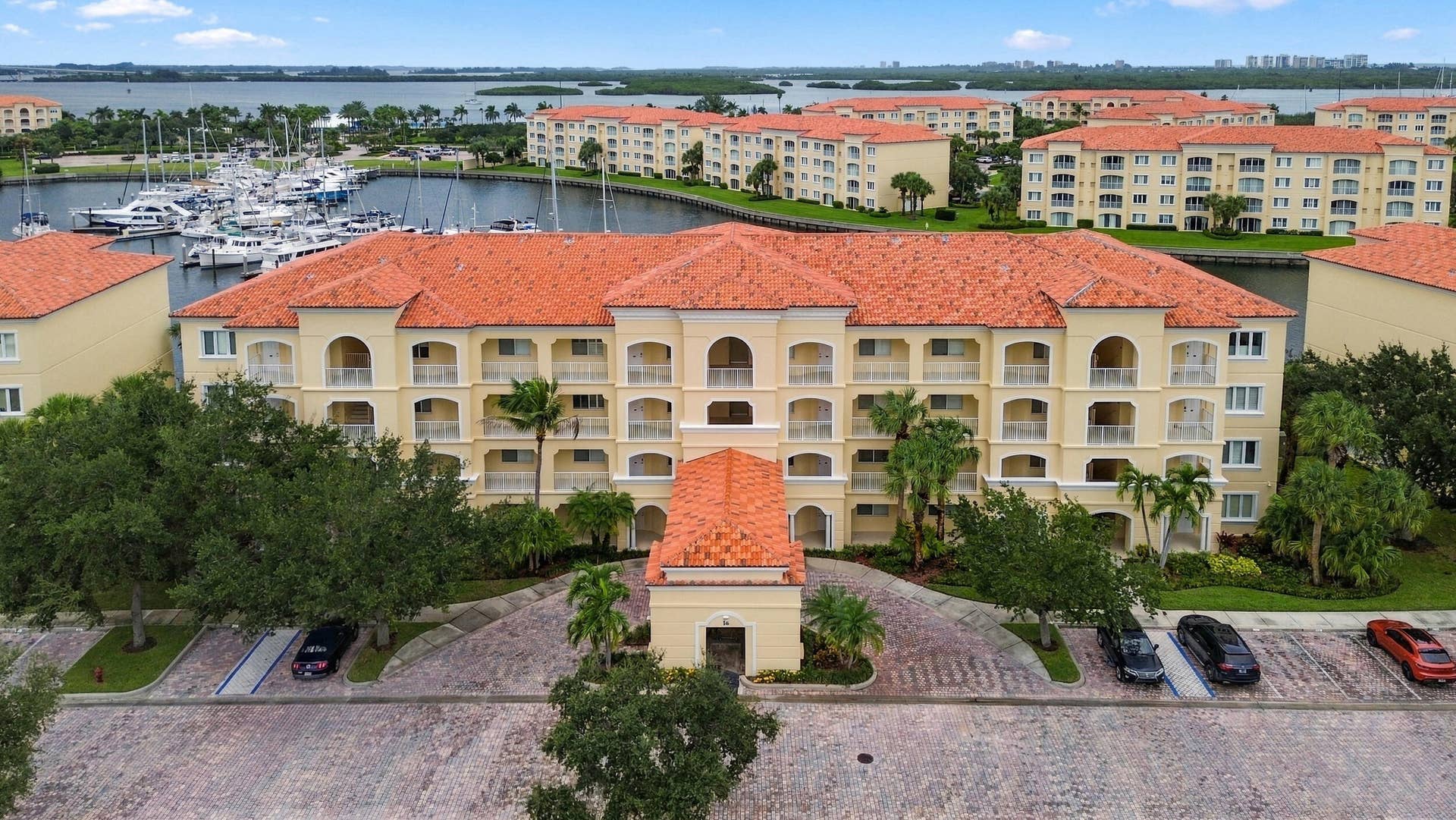 Harbour Isle was built by Divosta in 2005/2006. Structures are poured concrete walls, barrel/concrete roofs, and hurricane rated windows and doors.