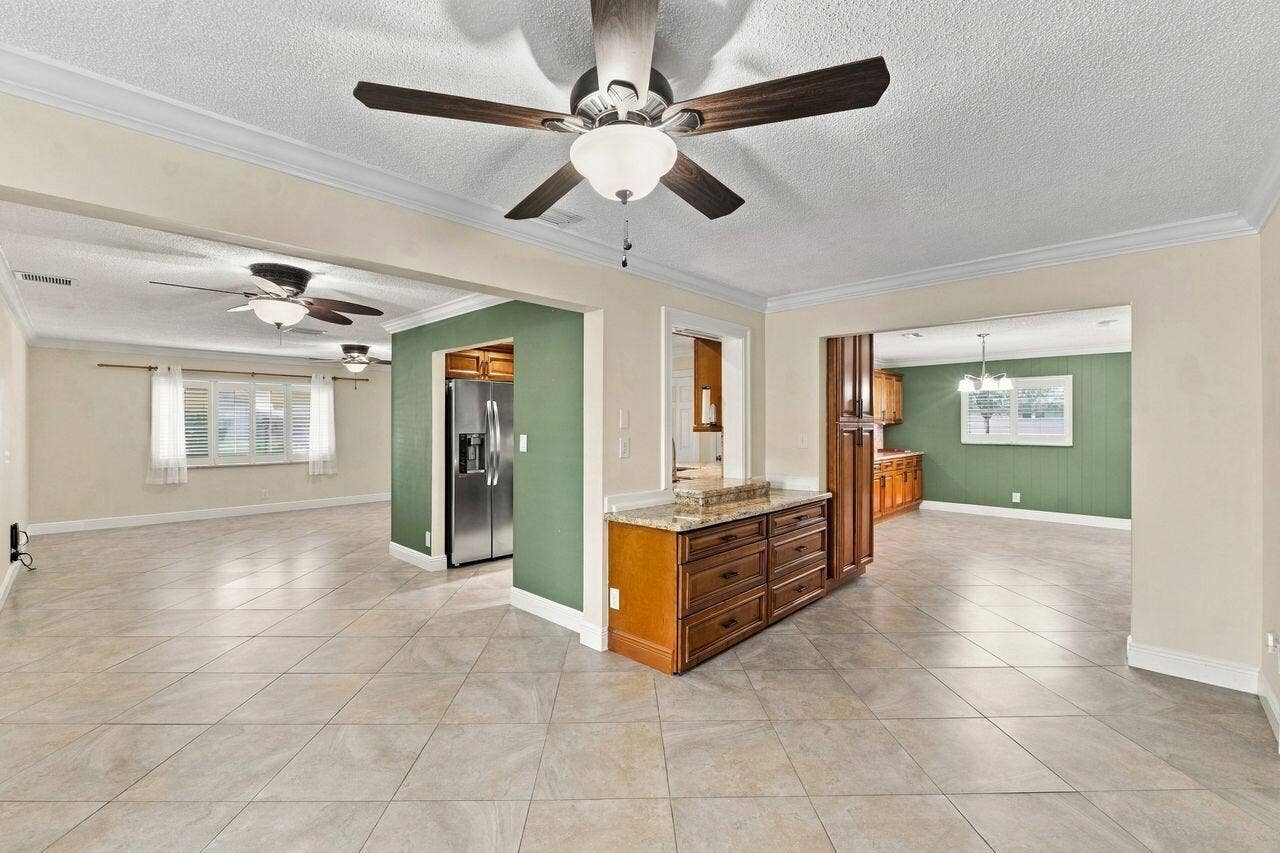 1707 SW 18th Street, Boynton Beach, FL 33426 Breakfast Area