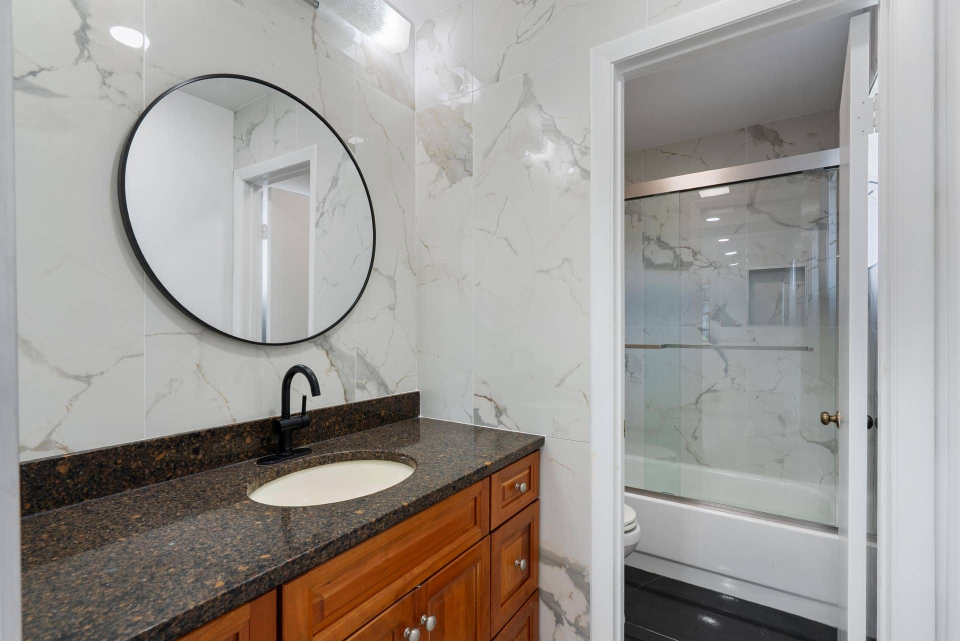 Beautifully Updated Primary Bathroom