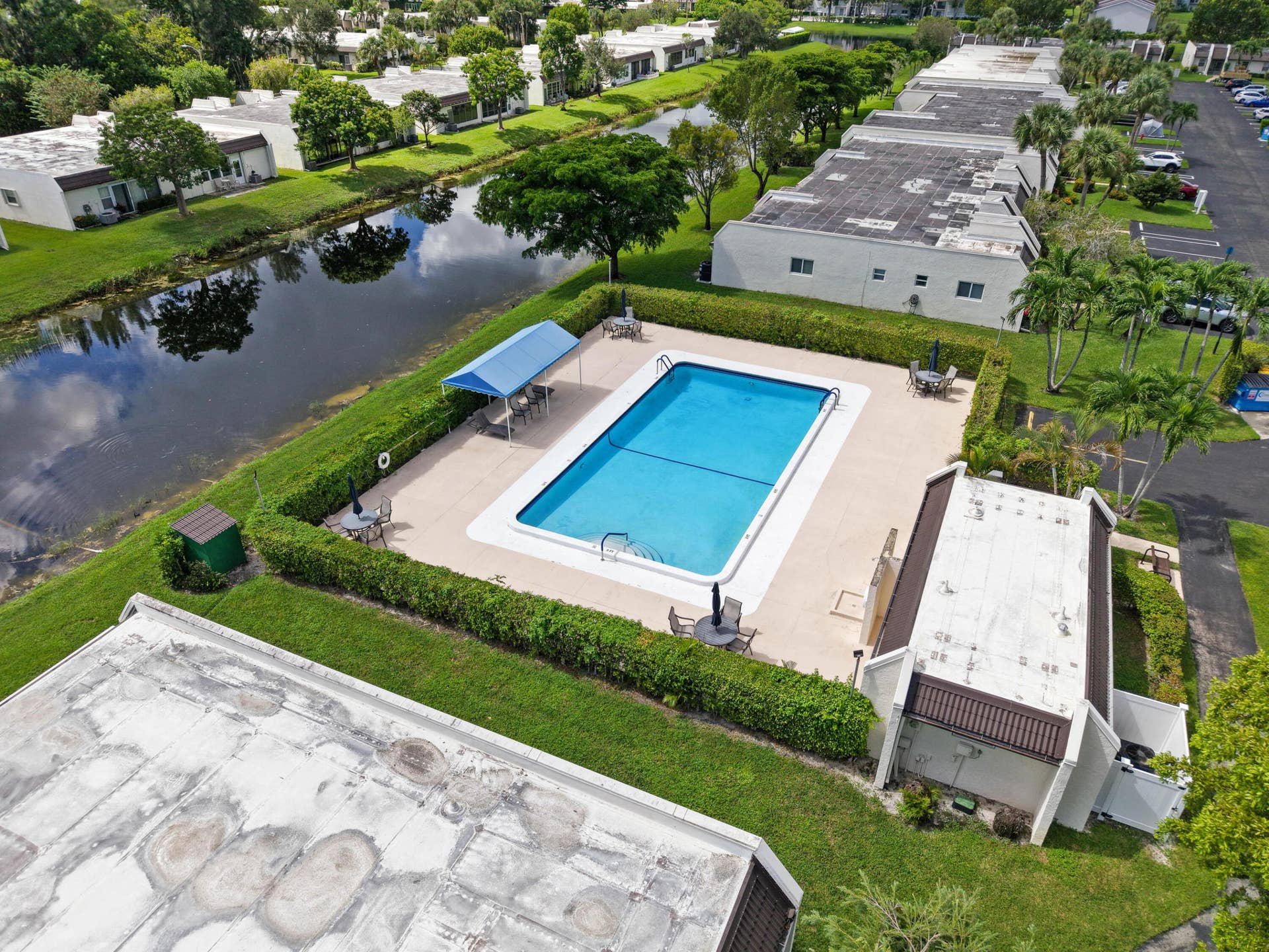 Nearby Satelite Pool