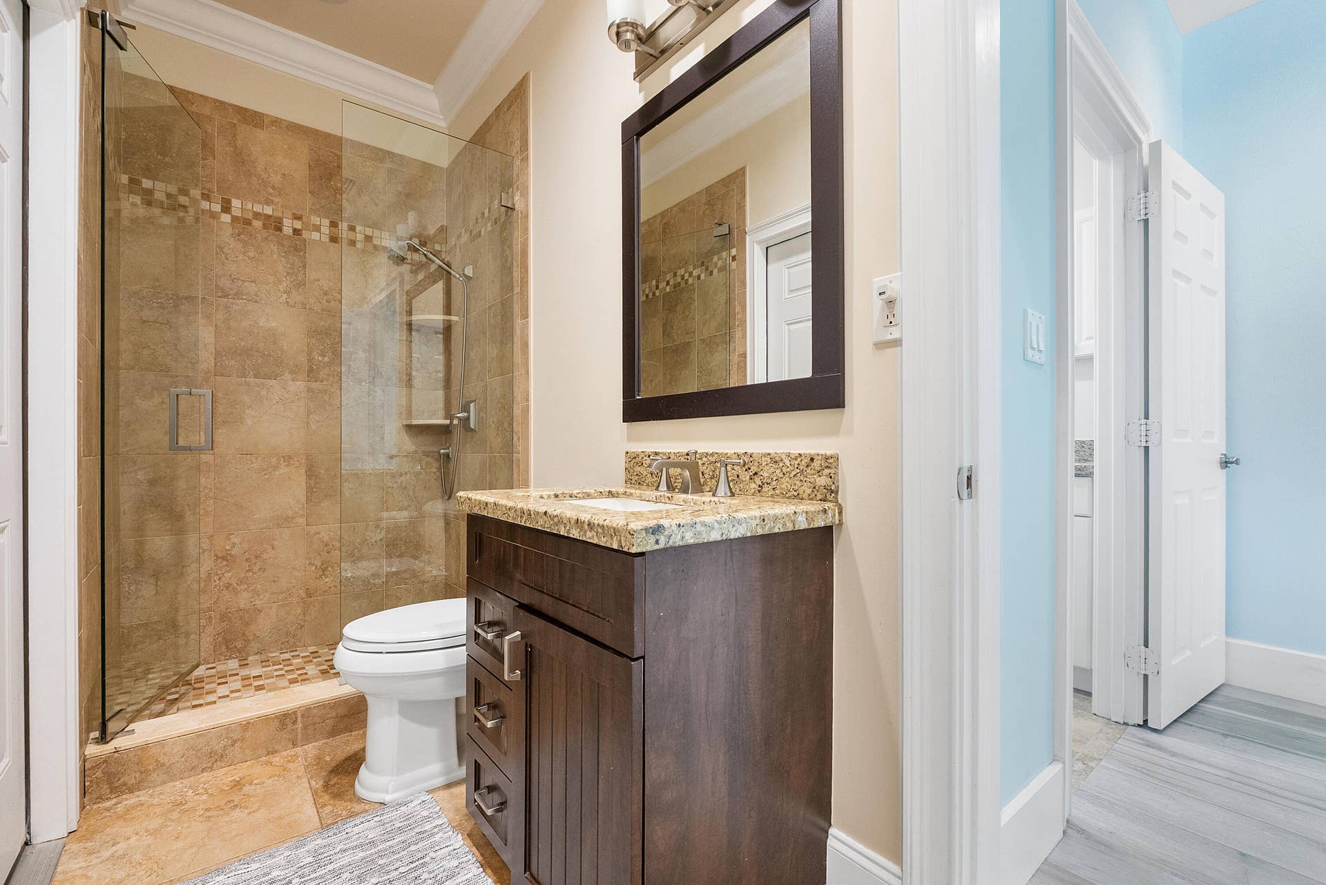 Cabana Bath off Laundry room Full Bath #1