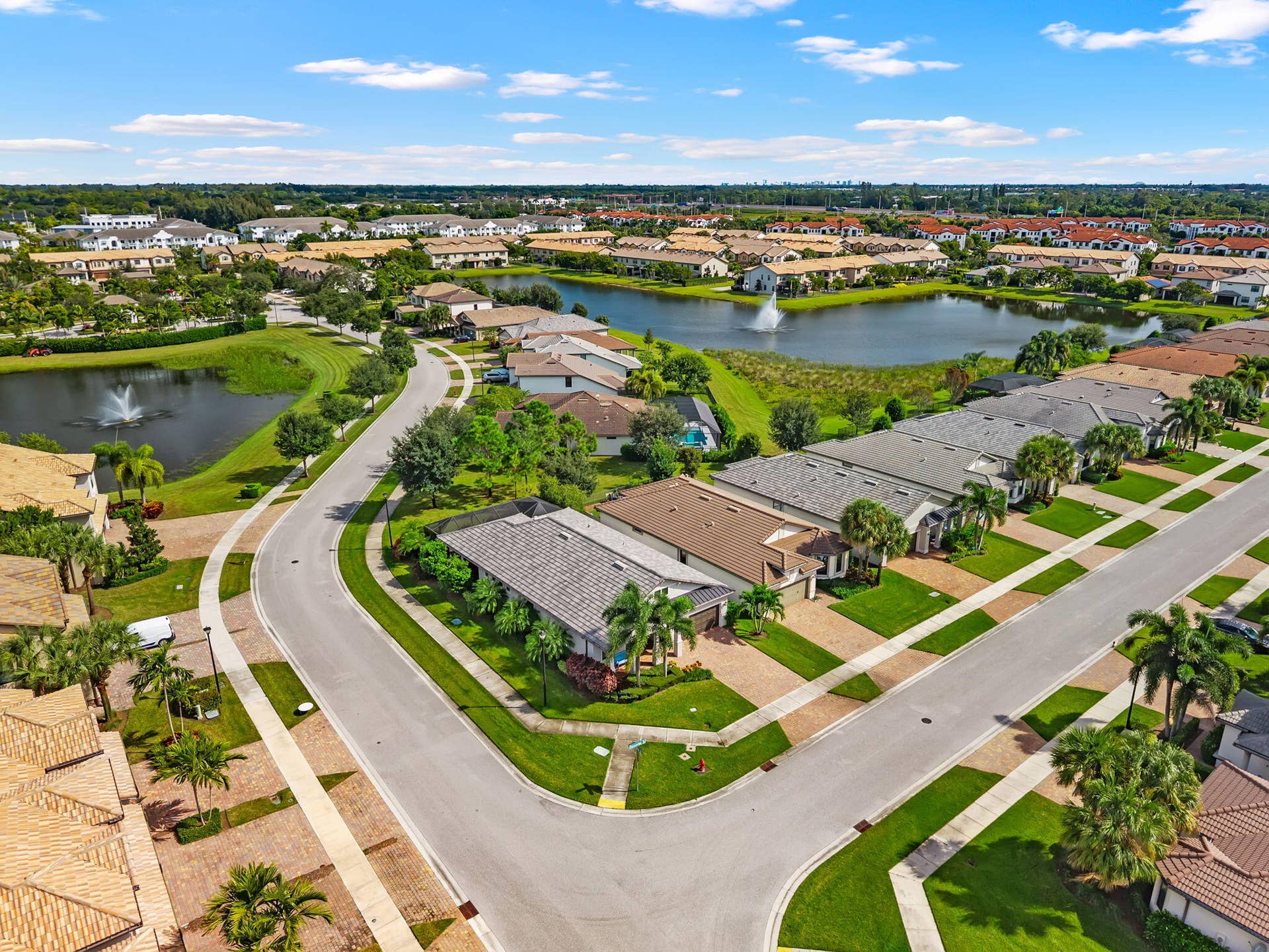 8376 Hanoverian Drive, Lake Worth, FL 33467 47-web-or-mls-DJI_20261005225944_0003_D