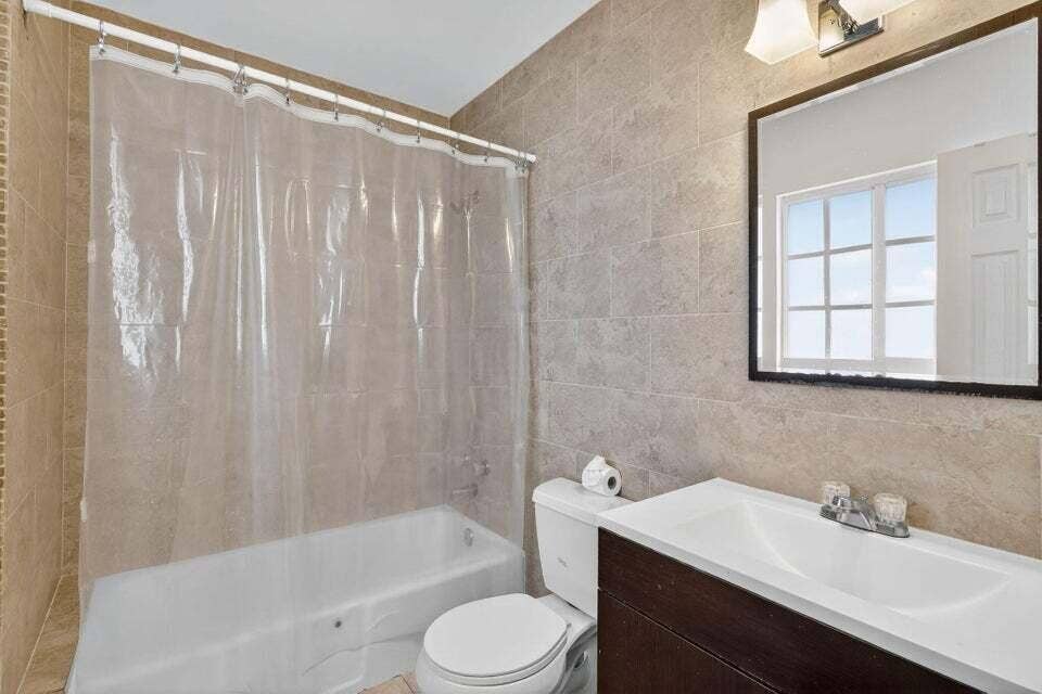 Unit 3 Bathroom