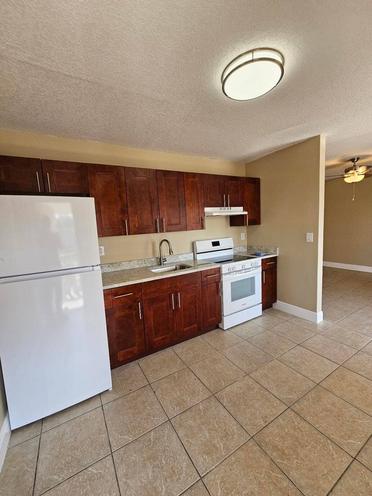 1200 W BLUE HERON Boulevard, #8, Riviera Beach, Riviera Beach, FL 33404 20240425_102049_copy_1200x1600
