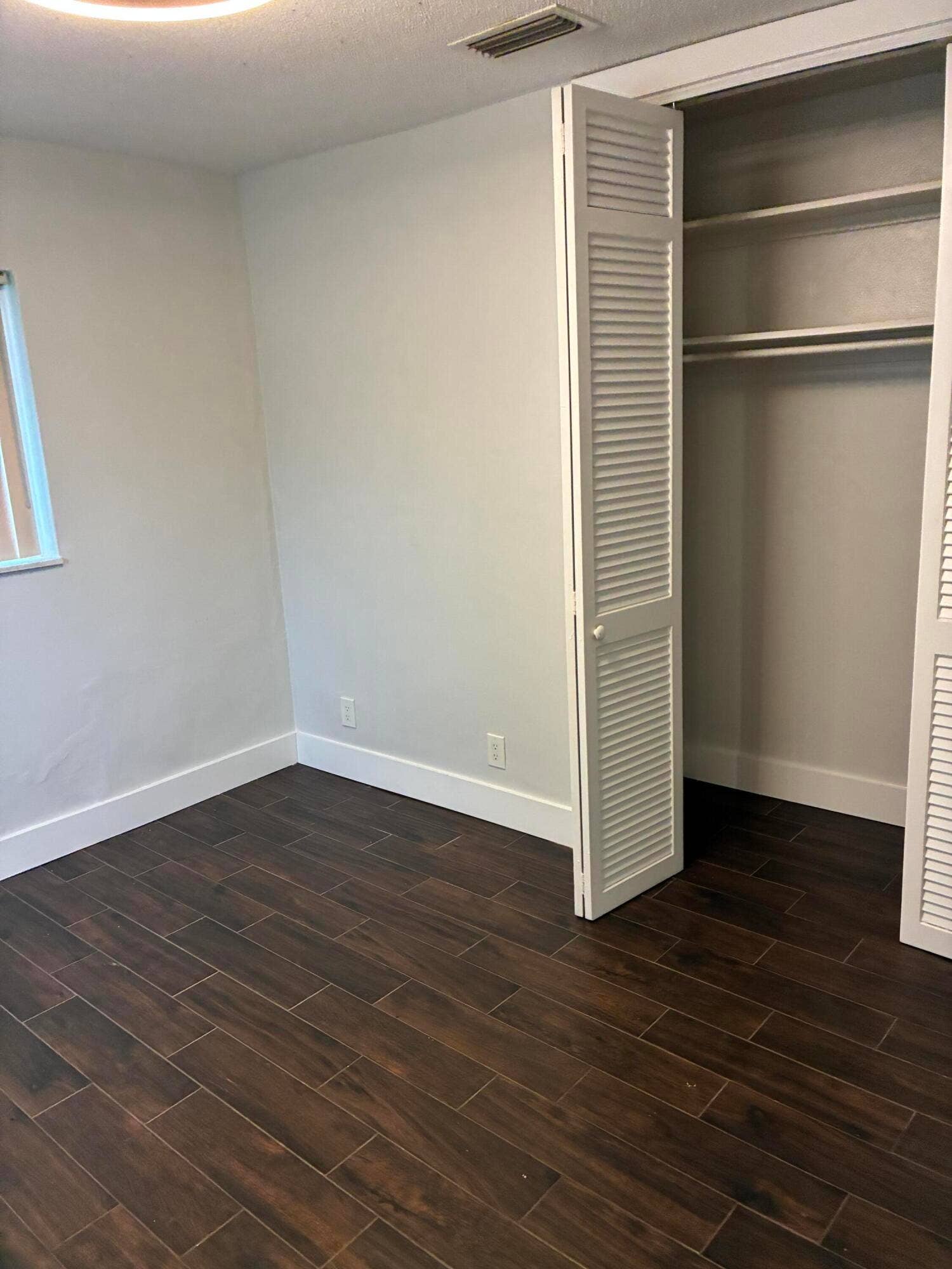 1104 SE 14TH Street, Deerfield Beach, FL 33441 guestroom 2