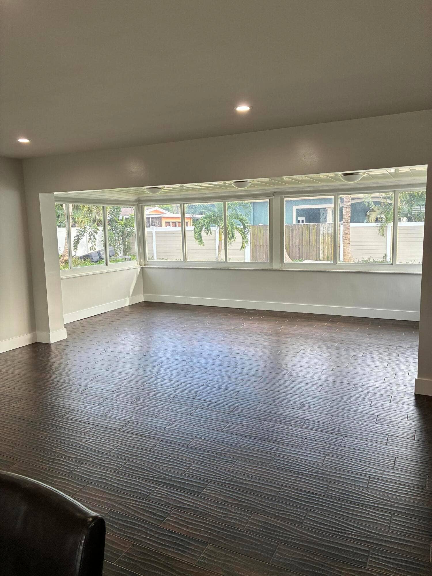 1104 SE 14TH Street, Deerfield Beach, FL 33441 Livingroom-Dining room