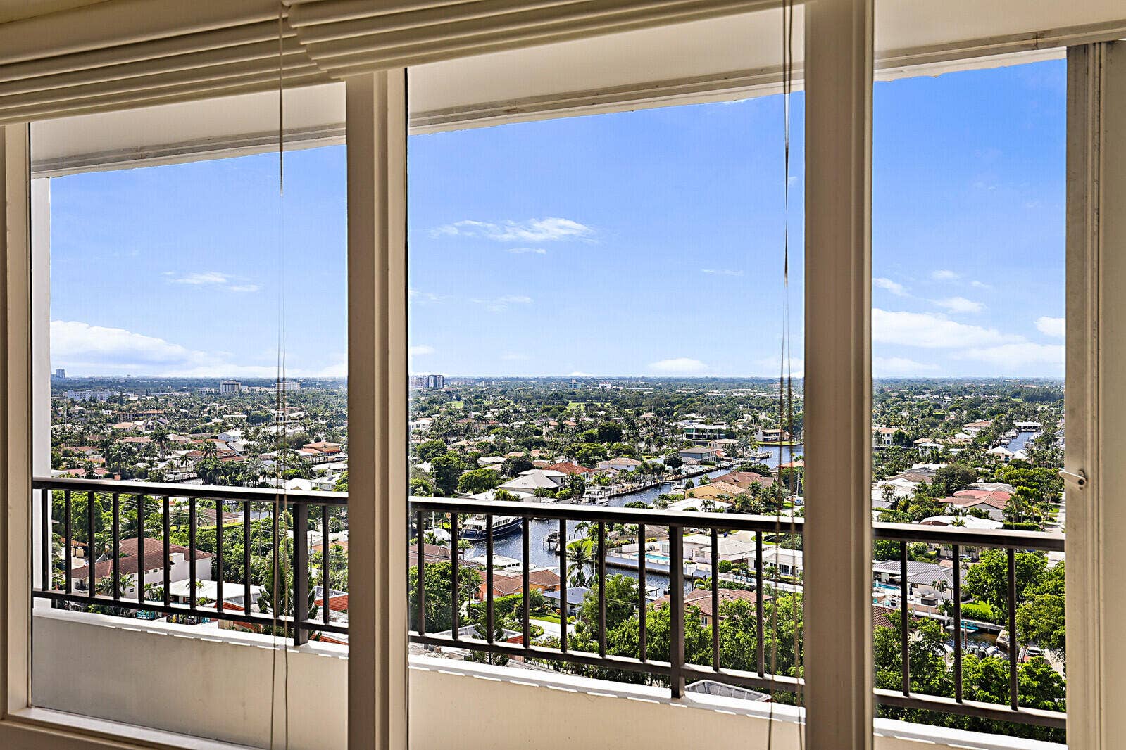12_4280_Galt_Ocean_Drive_15_E12_mls