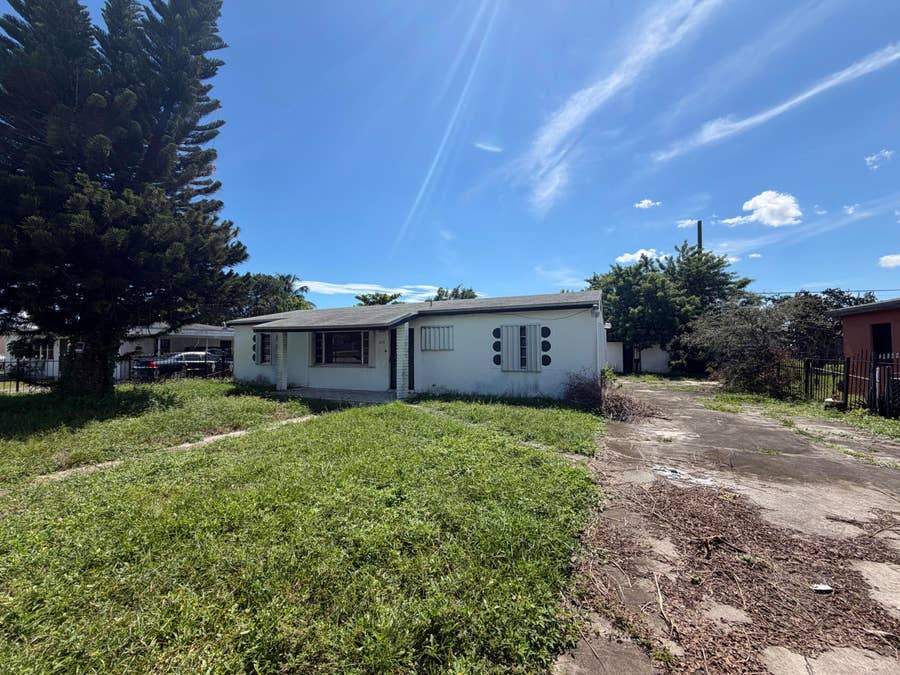Property photo for 2850 NW 160TH Street, Miami Gardens, FL