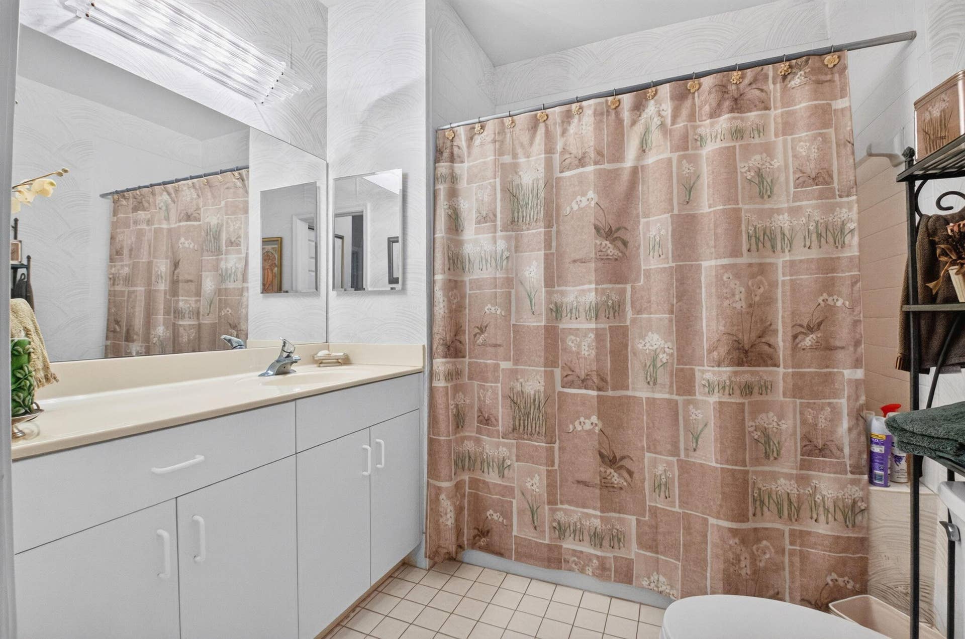 2nd Bathroom