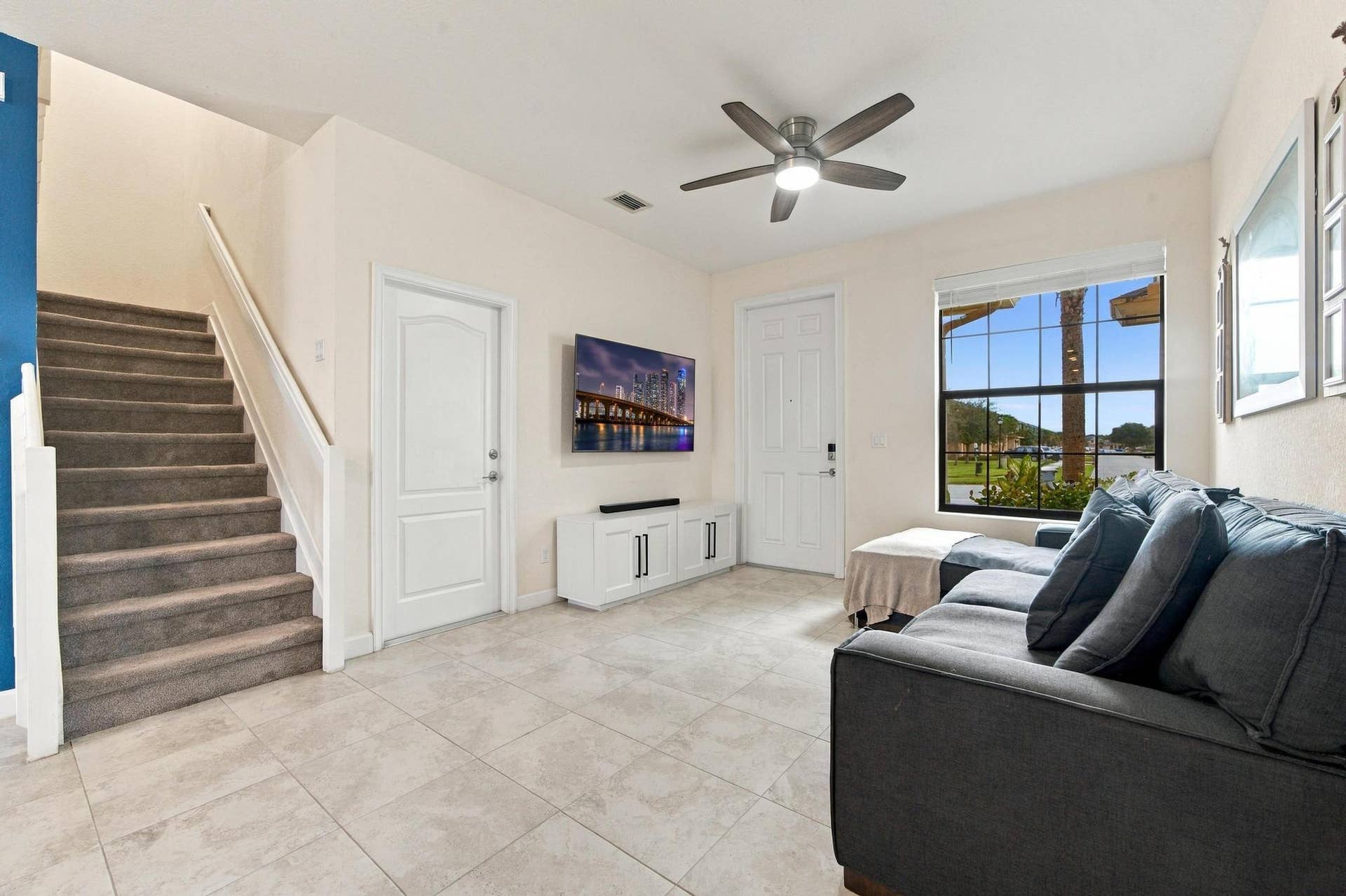 9871 E Villa Cir, Vero Beach, FL 32966-2