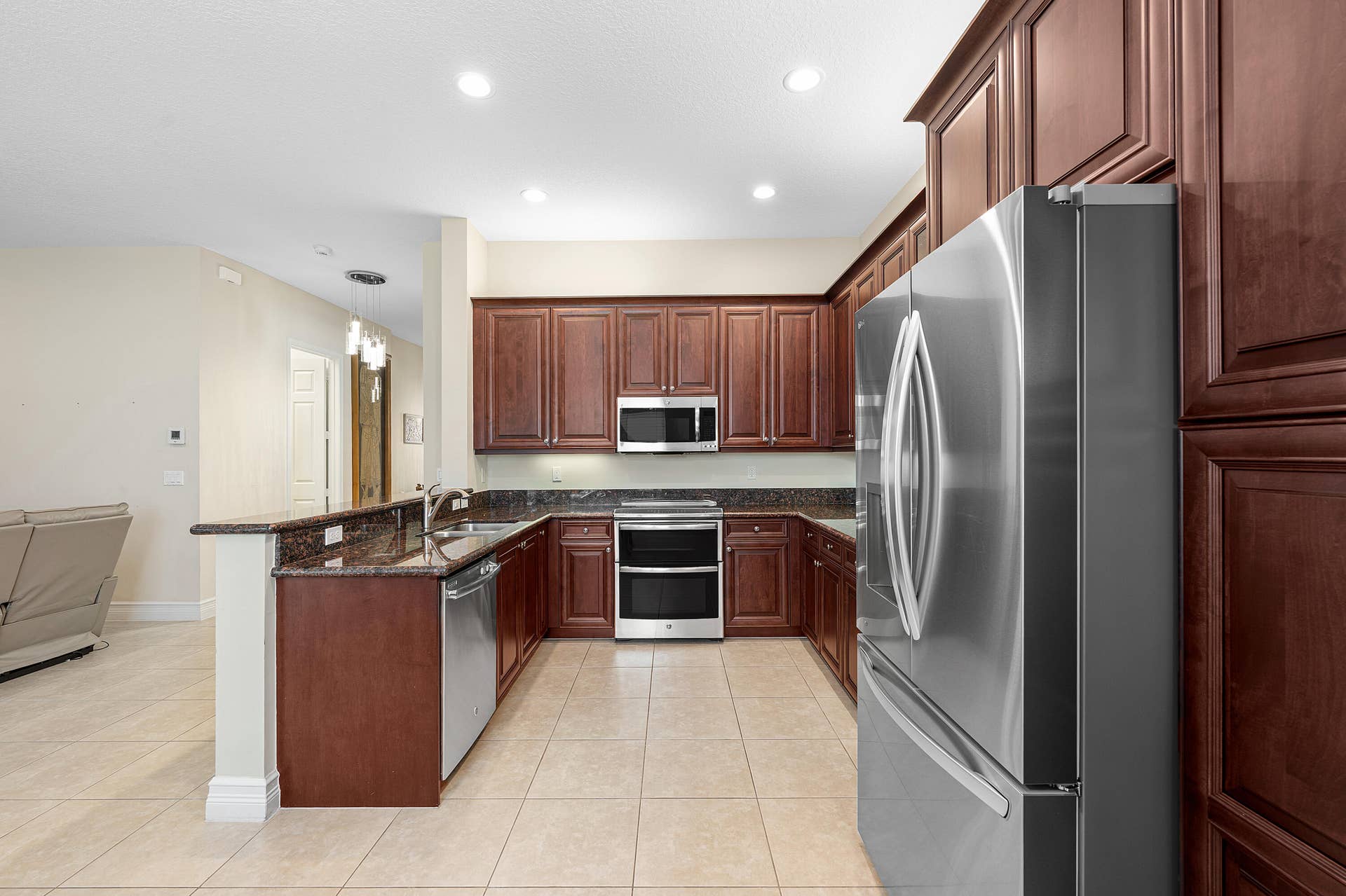 8711 Sunbeam Mountain Terrace, Boynton Beach, FL 33473 Stainless Steel Appliances