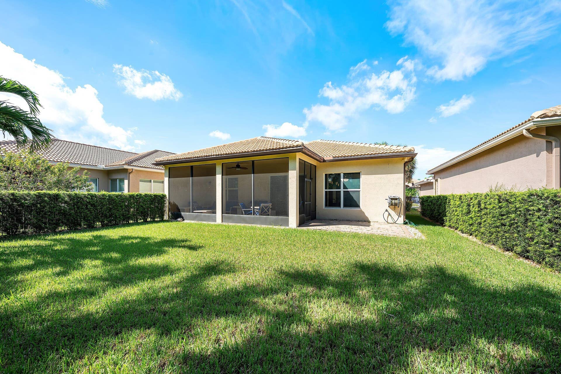 8711 Sunbeam Mountain Terrace, Boynton Beach, FL 33473 Large Grassy Area
