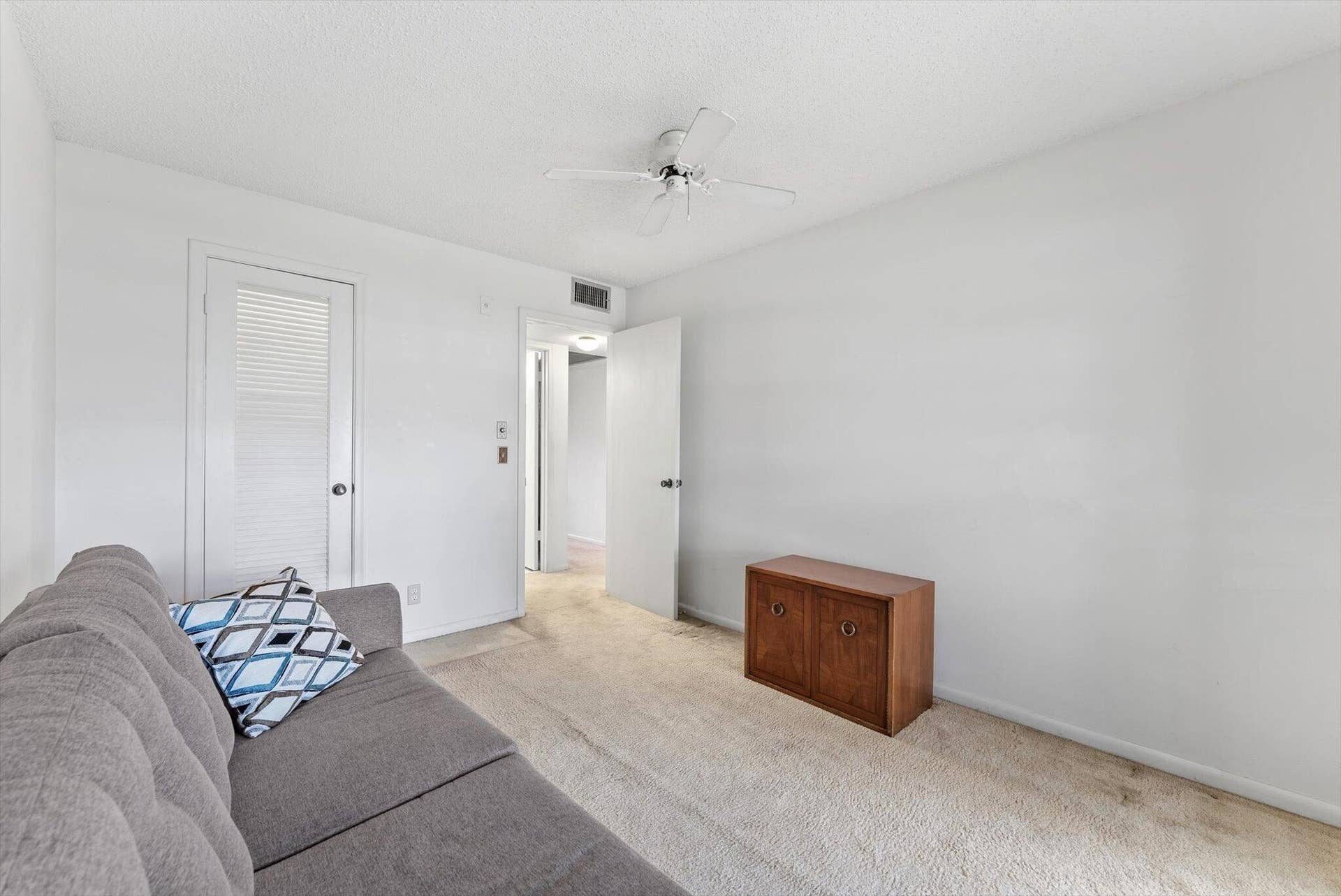 256 MARKHAM L, Deerfield Beach, FL 33442 12-12